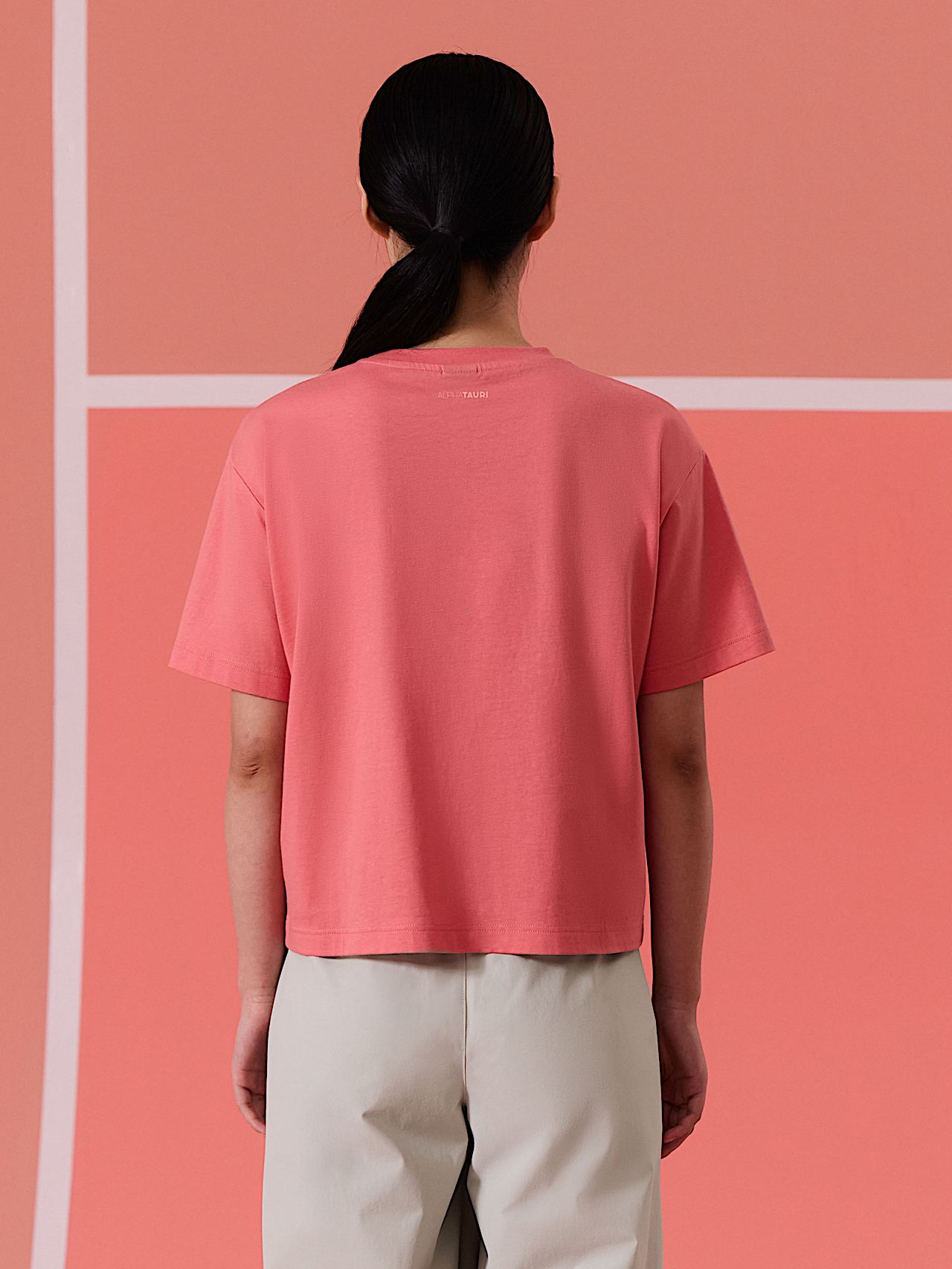 AlphaTauri | JAZZY V1.Y10.01 | T-Shirt aus Bio-Baumwolle in Light Peach für Damen AlphaTauri | JAZZY V1.Y10.01 | T-Shirt aus Bio-Baumwolle in Light Peach für Damen