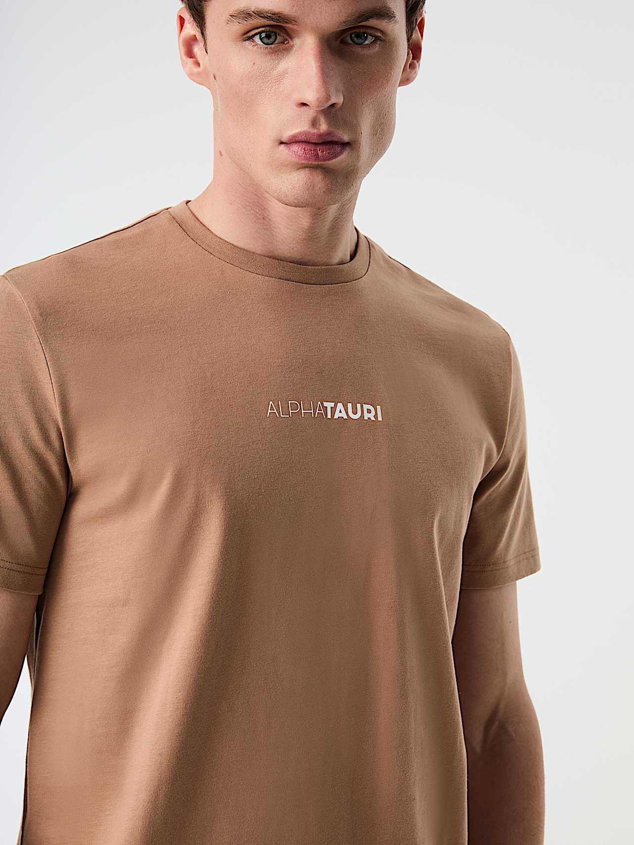 AlphaTauri | JOTTO V1.Y8.02 | Camiseta de algodón con logotipo in Camel for Hombre
