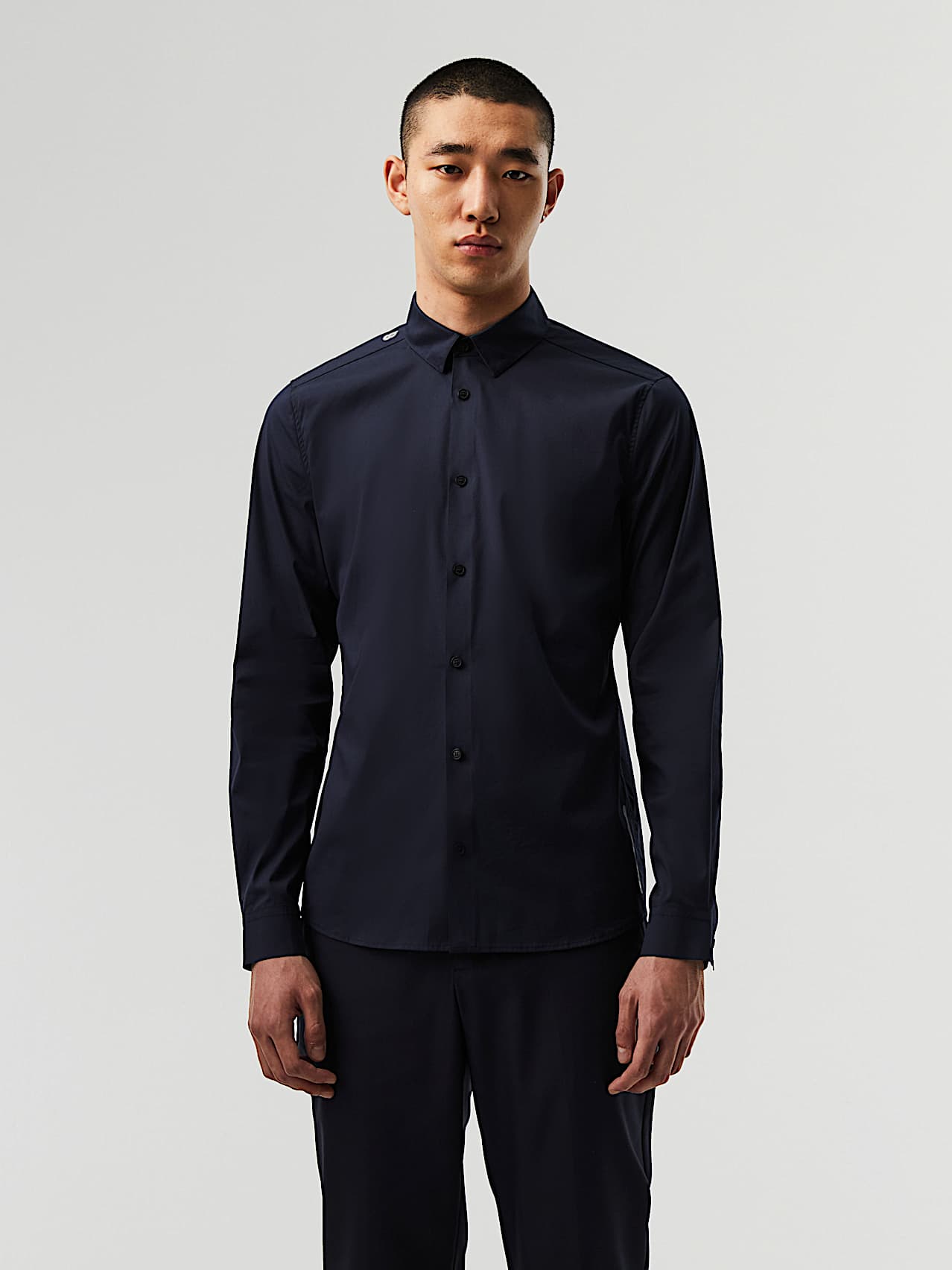 AlphaTauri | WAARG V4.Y6.02 | Easy Care Shirt in Navy for Men