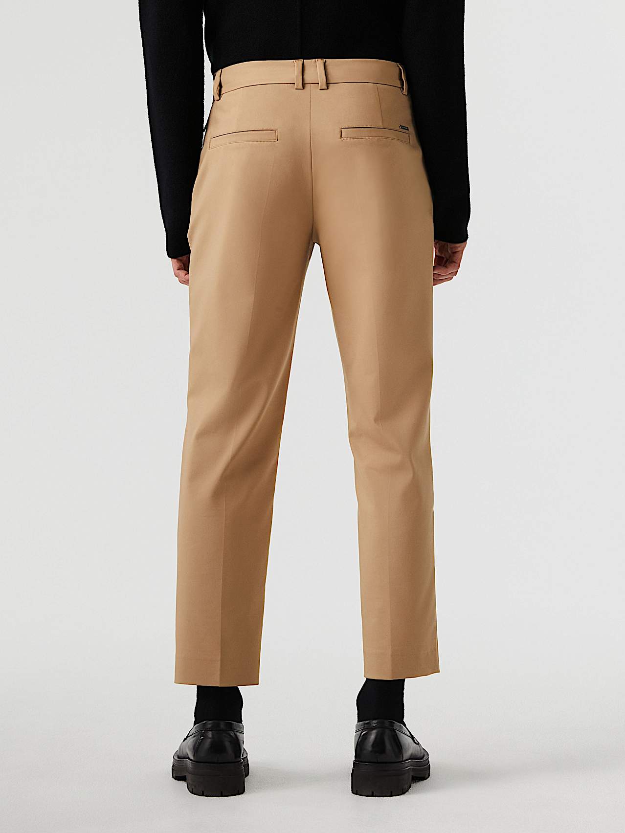 AlphaTauri | PELAN V4.Y7.02 | Tapered Cropped Trousers in Brown / Beige for Men