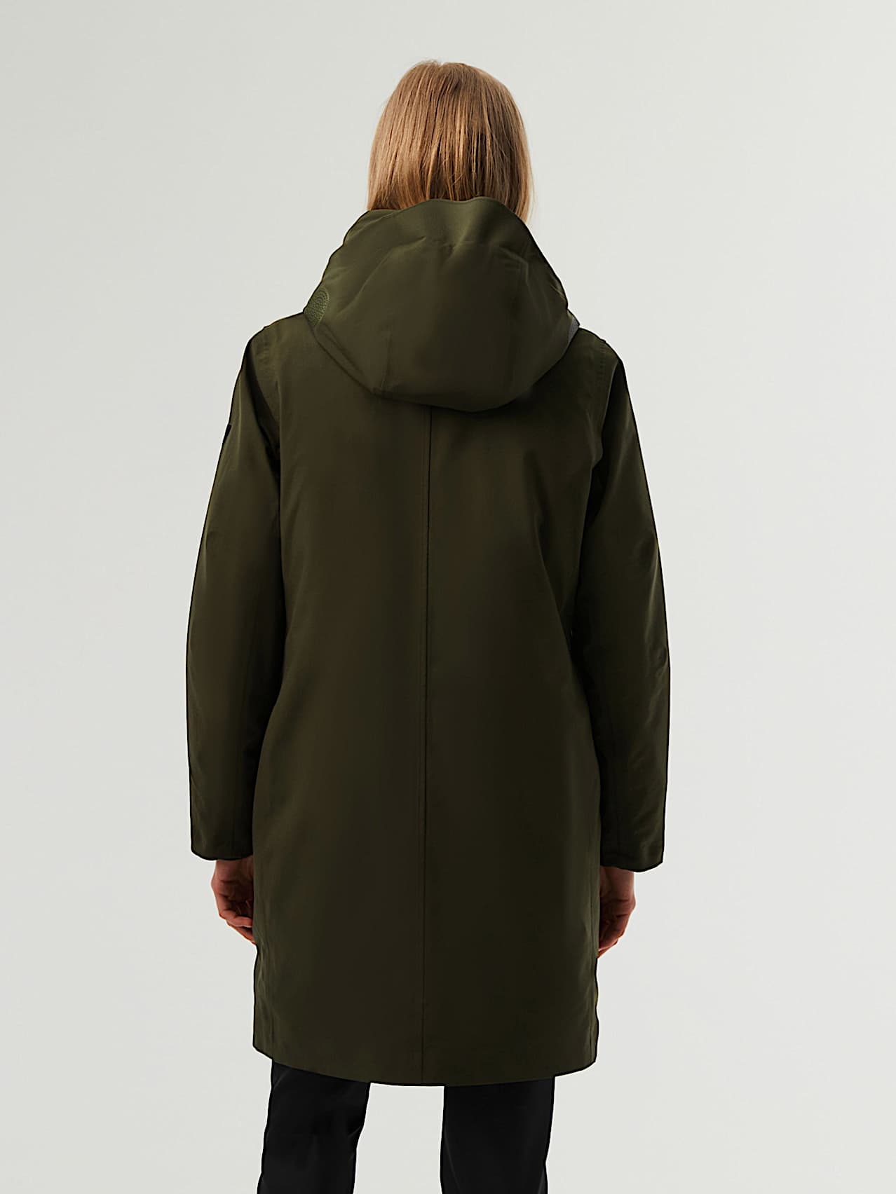 AlphaTauri | KAAV V7.Y7.02 | Legendärer, wasserdichter Packable Taurobran® Parka in Dunkelgrün für Damen