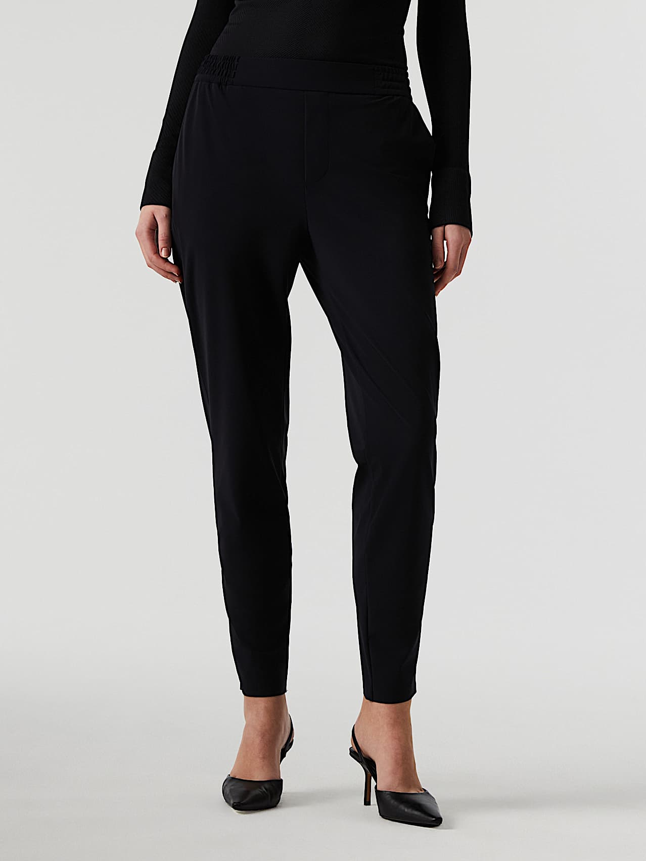 AlphaTauri | PINI V4.Y7.02 | Hose aus Power Stretch Jersey mit schmal zulaufendem Bein in Schwarz für Damen
