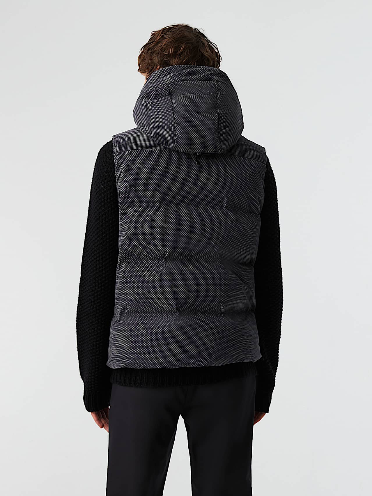 AlphaTauri | OCOAV V1.Y8.02 | Padded Down Puffer Vest in Dark Grey for Men