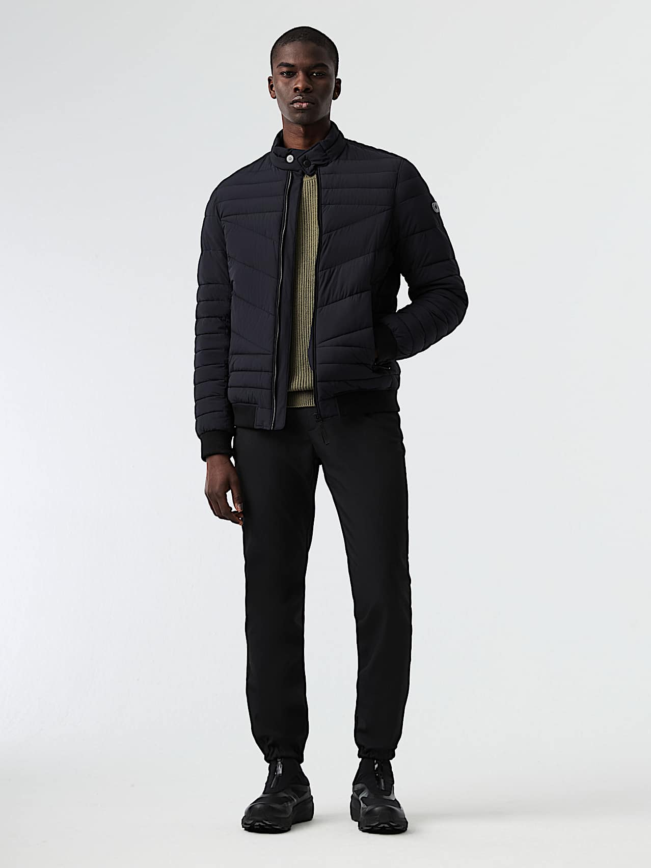 AlphaTauri | OLAT V1.Y8.02 | Veste PrimaLoft® légèrement rembourrée in Noir for Homme