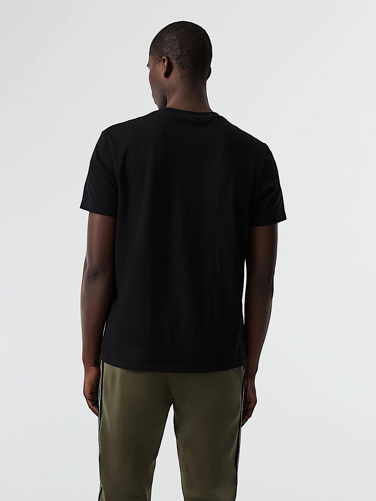 AlphaTauri | JOTTA V1.Y8.02 | T-shirt in cotone con logo esclusivo in Nero for Uomo