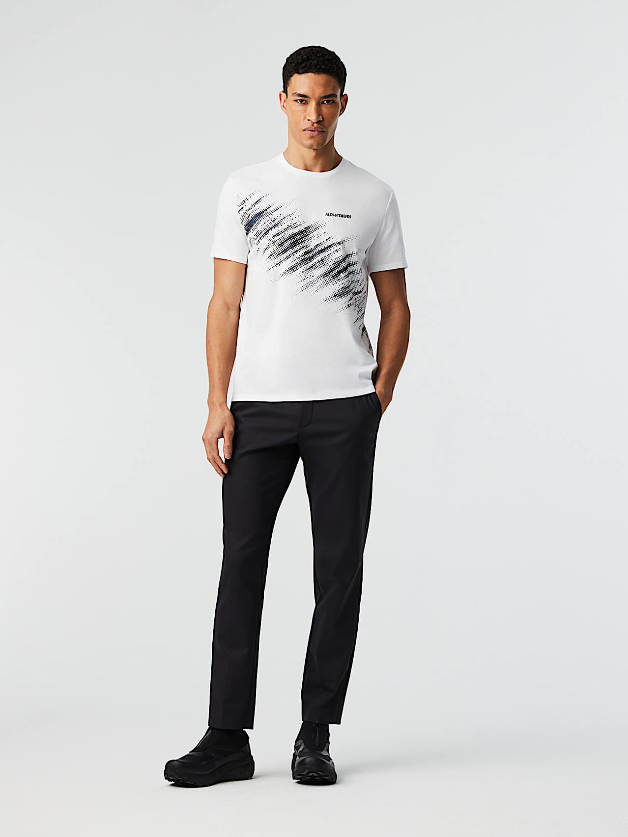 AlphaTauri | PADEN V1.Y8.02 | Pantalons fuselés in Noir for Homme