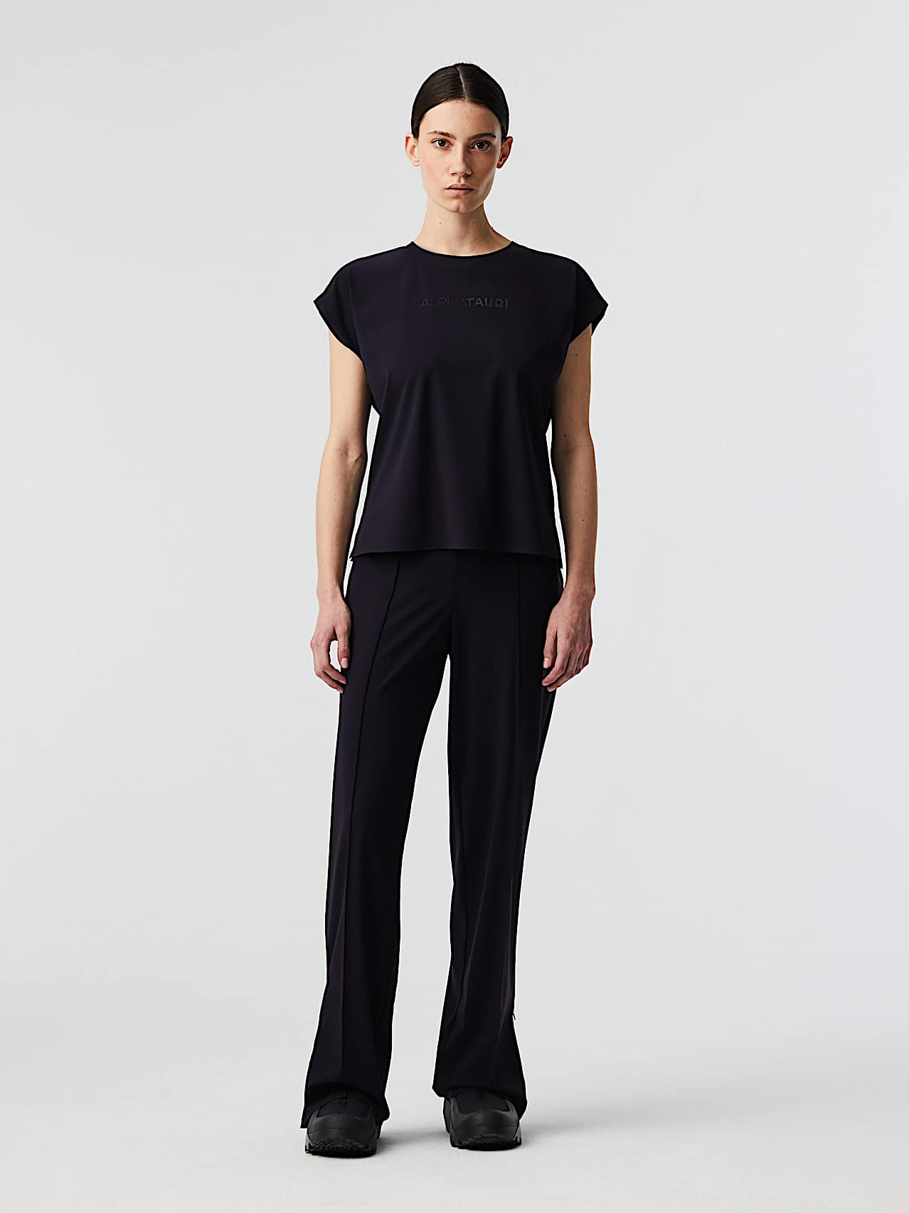AlphaTauri | JEUWAL V2.Y8.02 | T-Shirt aus Power Stretch Jersey in Navy für Damen
