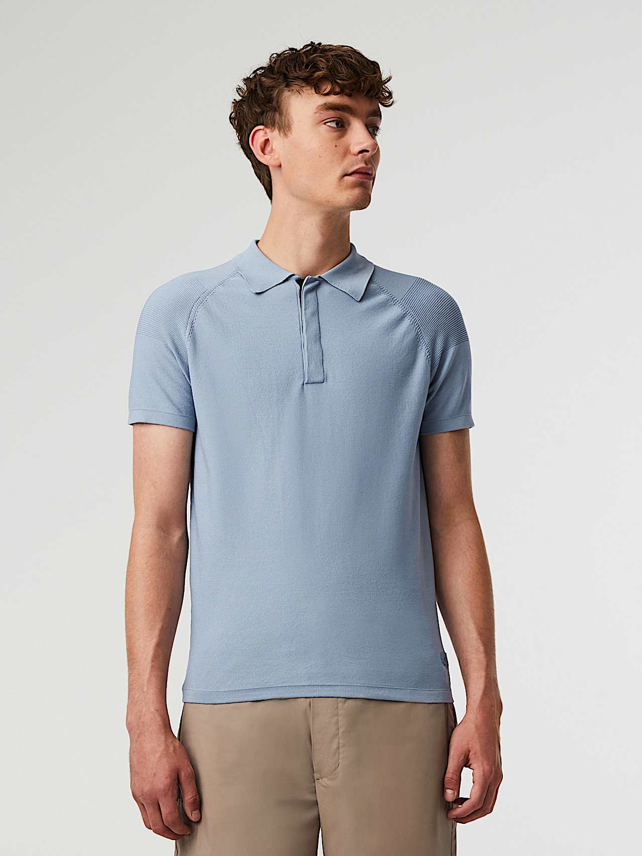 AlphaTauri | FENZI V1.Y5.01 | Poloshirt aus Funktionsstrick in Azurblau für Herren