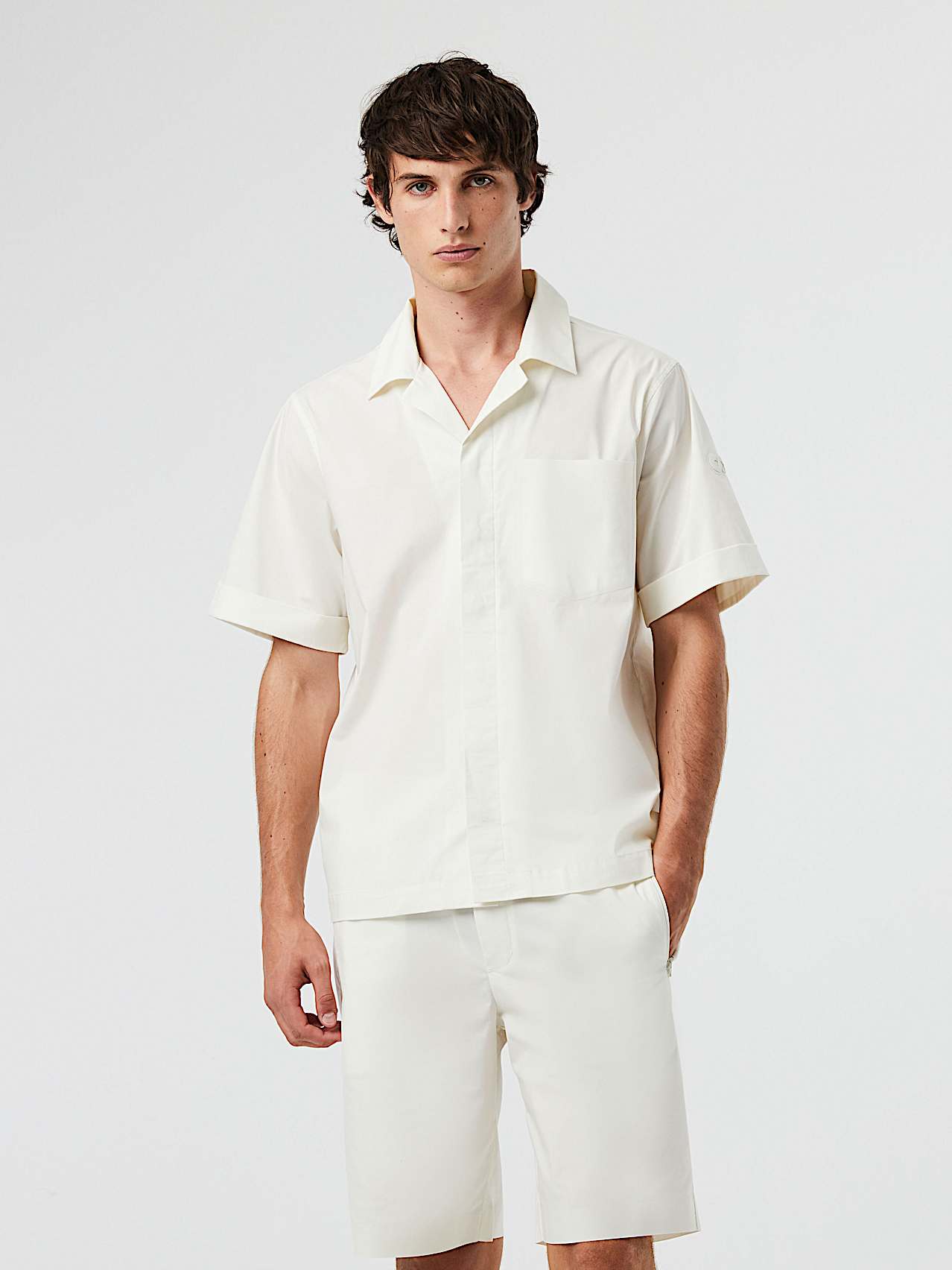 AlphaTauri | WELSH V1.Y8.01 | Camicia a maniche corte idrorepellente in Avorio for Uomo