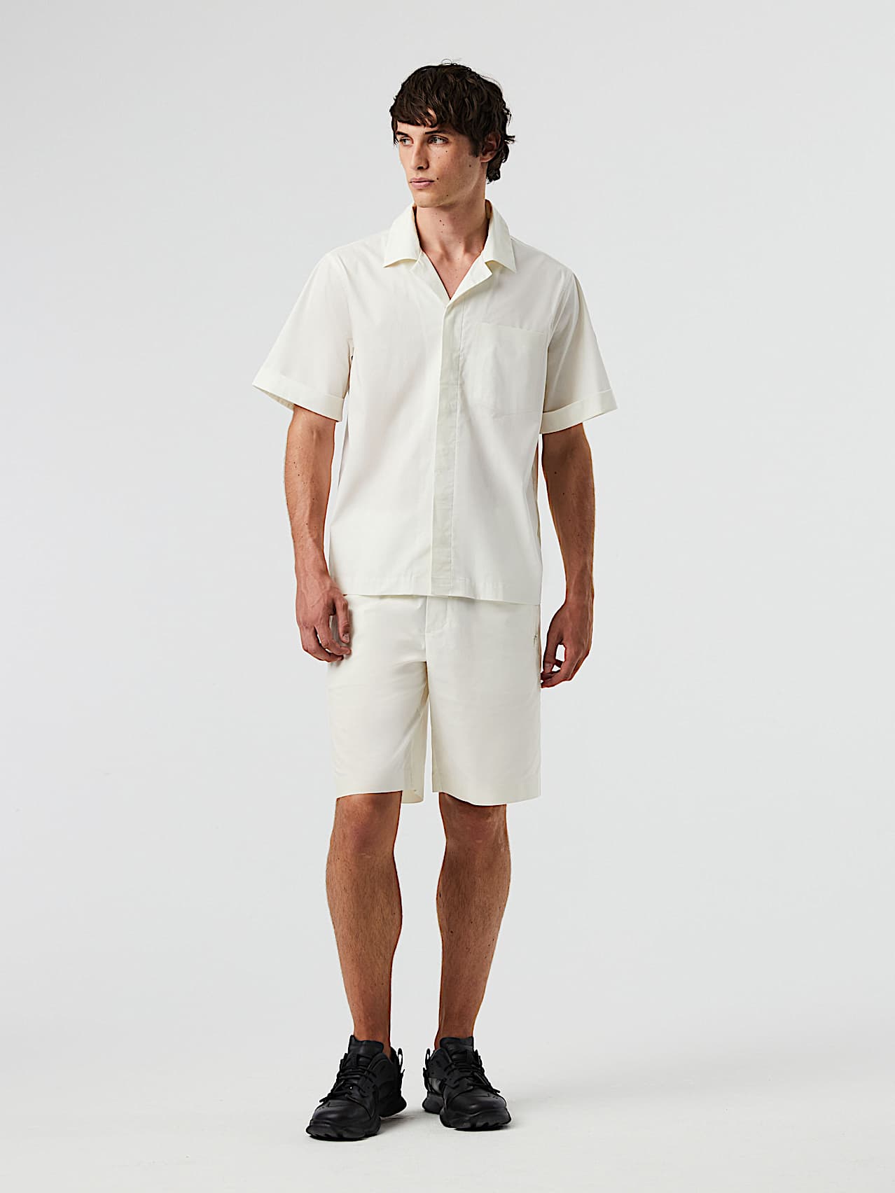 AlphaTauri | WELSH V1.Y8.01 | Camicia a maniche corte idrorepellente in Avorio for Uomo