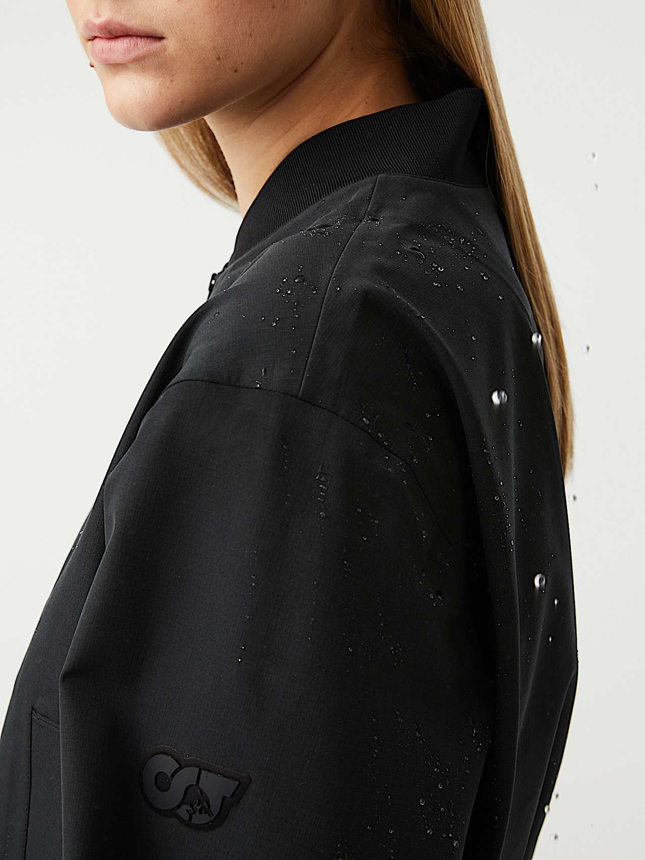 AlphaTauri | OMERA V1.Y8.01 | Cazadora bomber de Taurobran® impermeable in Negro for Mujer