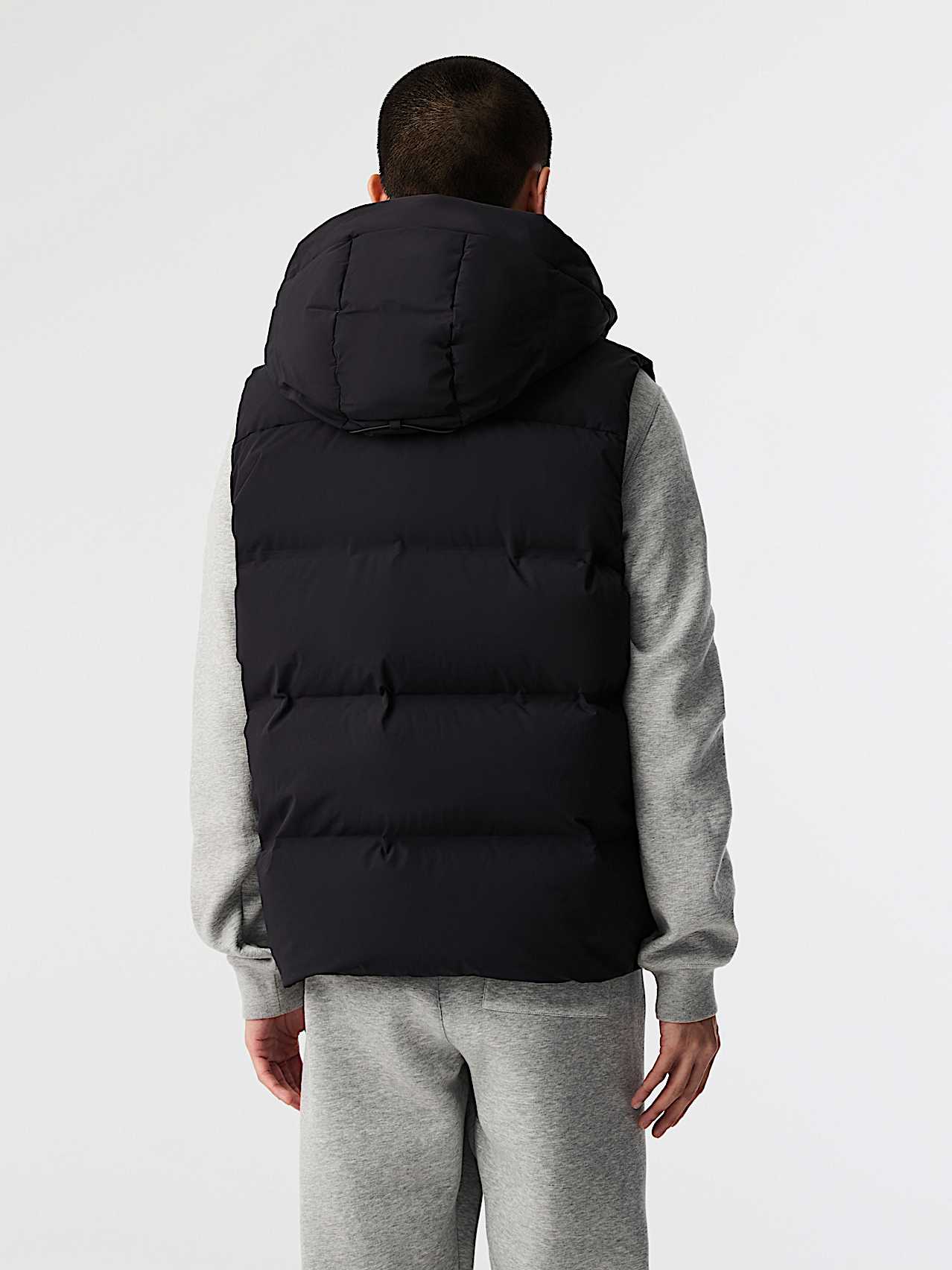 AlphaTauri | OCOAV V1.Y8.02 | Gilet imbottito in piumino in Nero for Uomo