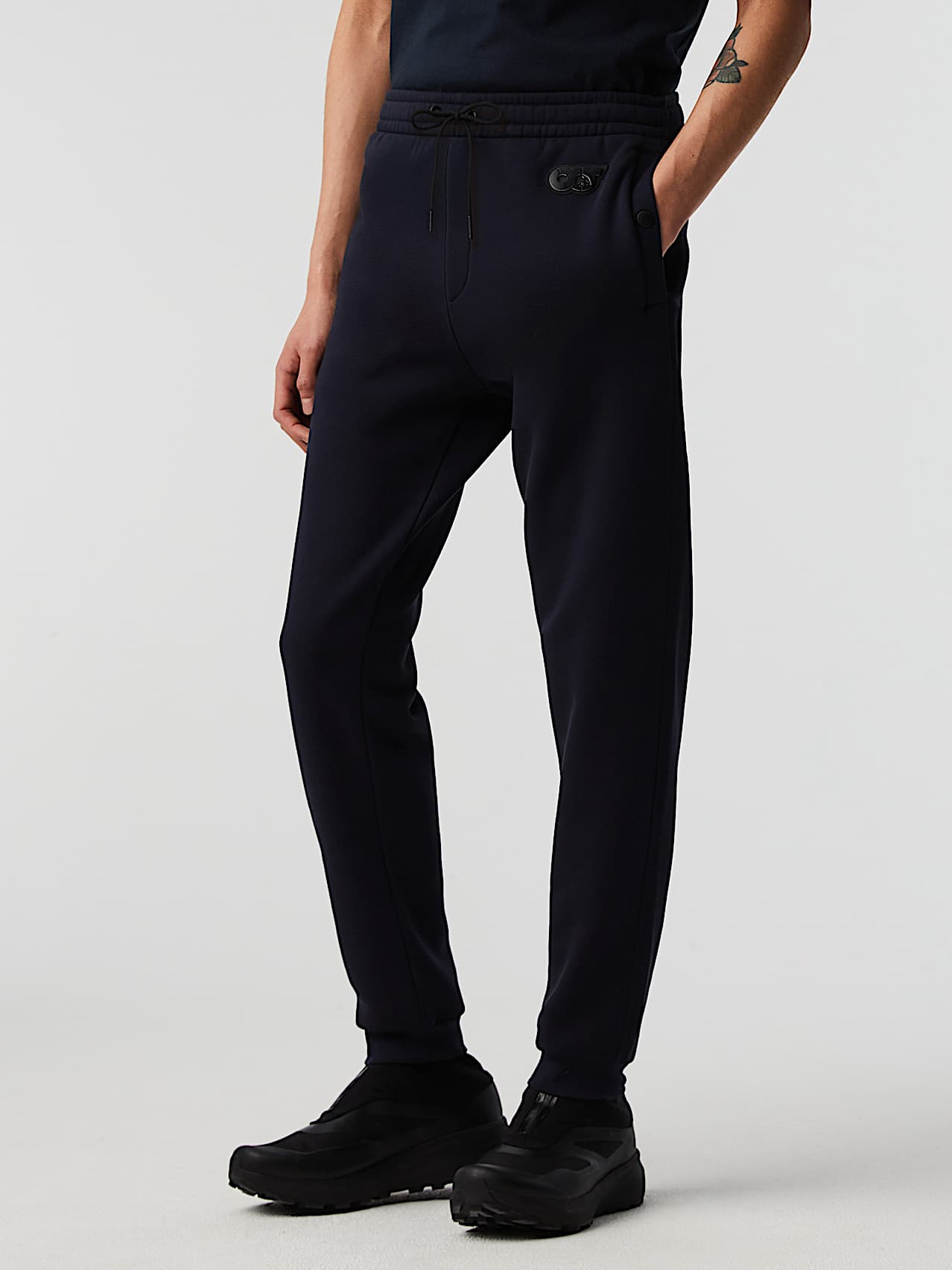 AlphaTauri | PHERO V2.Y8.02 | Pantaloni della tuta con logo esclusivo in Blu Marino for Uomo
