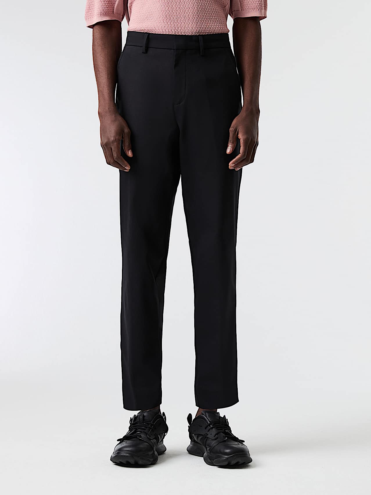 AlphaTauri | PADEN V2.Y9.01 | Pantaloni in cotone elasticizzato con piega in Nero for Uomo