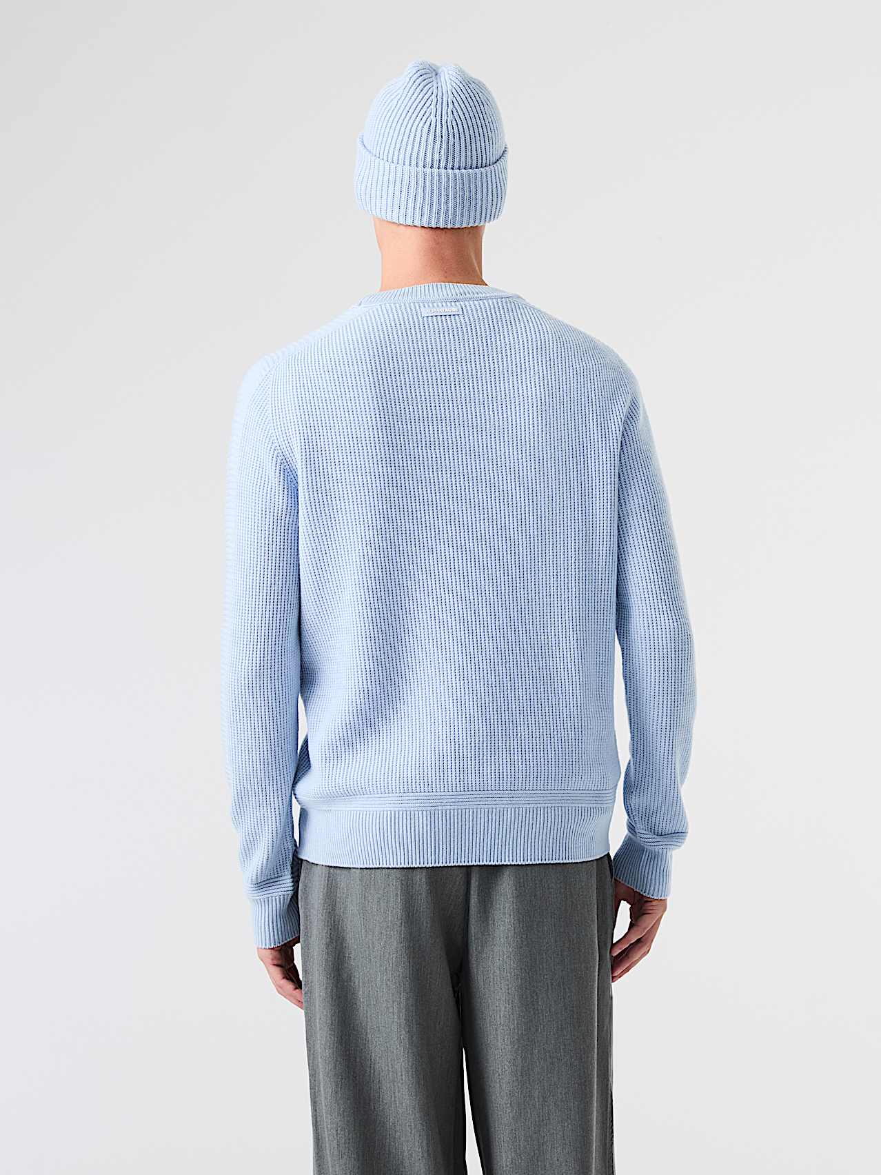 AlphaTauri | FOX V1.Y9.02 | Sweat-shirt épais ras du cou en maille 3D sans couture in Sky Blue for Homme