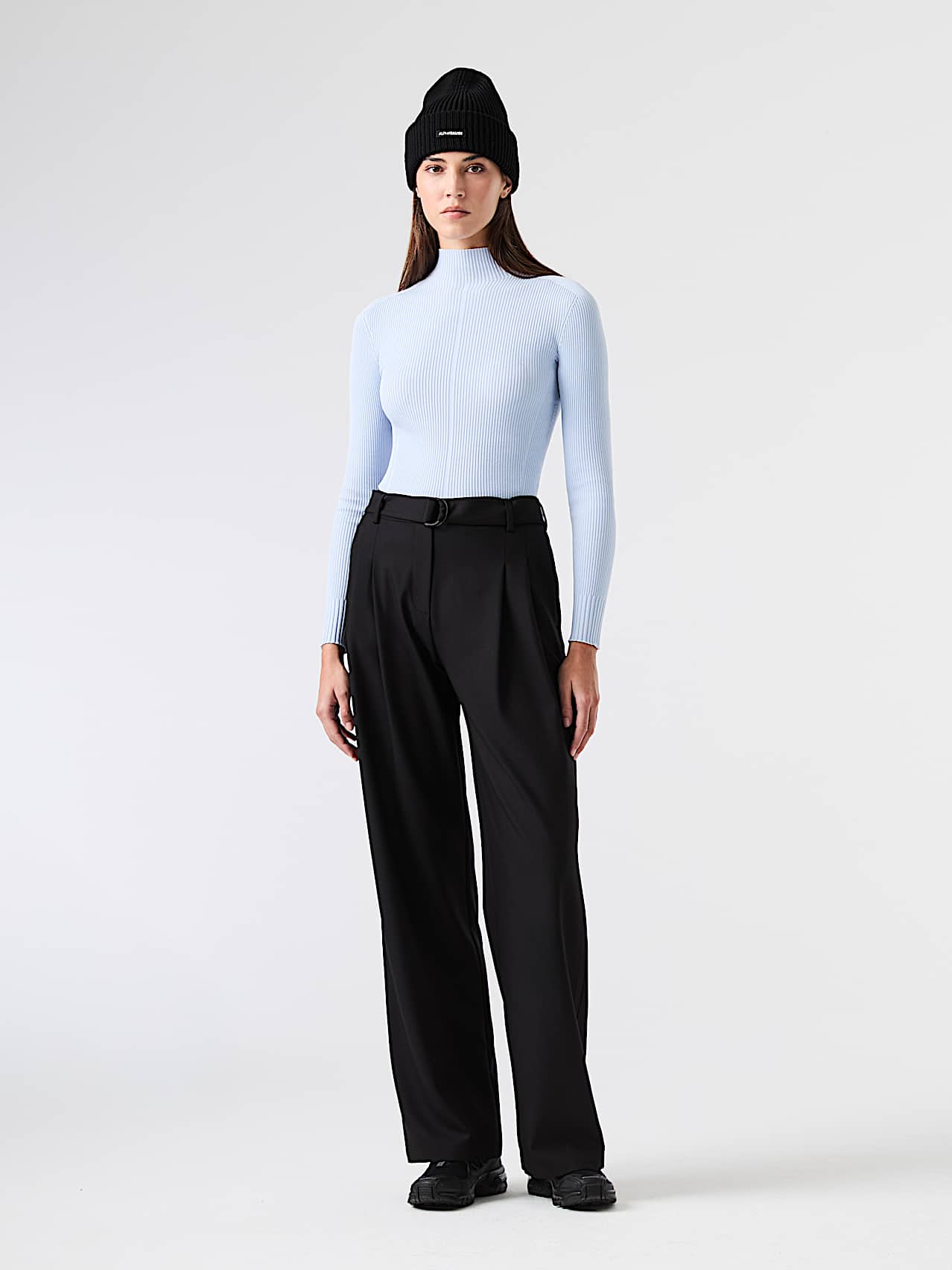 AlphaTauri | FIONA V1.Y9.02 | Sweat-shirt léger en maille 3D à col cheminée in Sky Blue for Femme