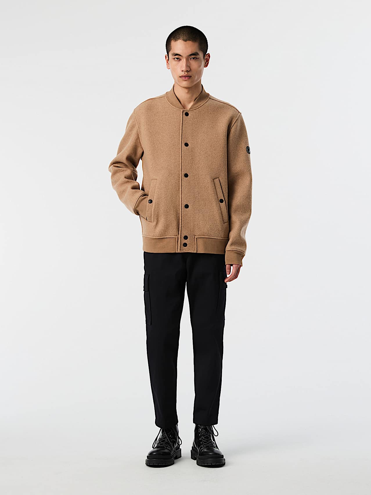 AlphaTauri | OBEL V1.Y9.02 | Veste d’aviateur en laine contrecollée avec technologie Wooltech® in Camel for Homme