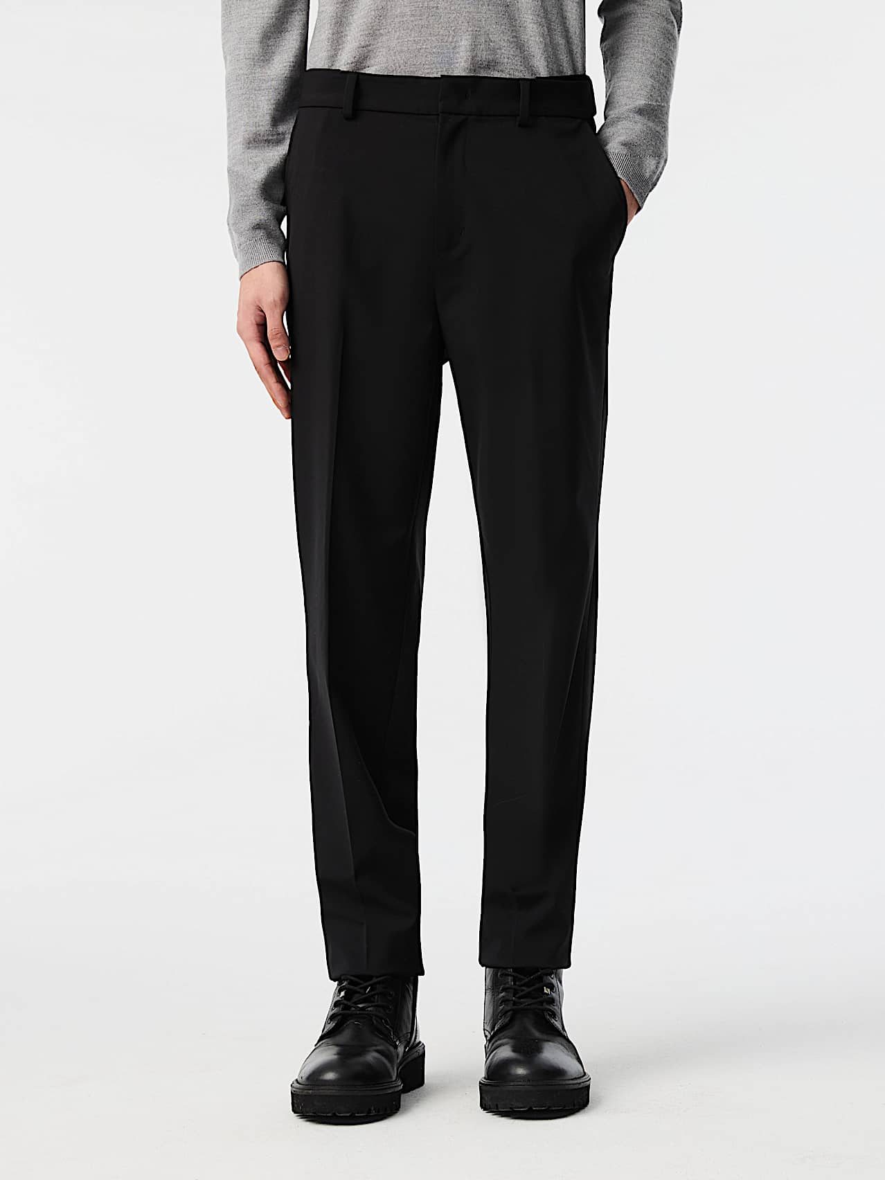 AlphaTauri | PALAS V1.Y8.02 | Hose aus Performance-Stretch in Black für Herren