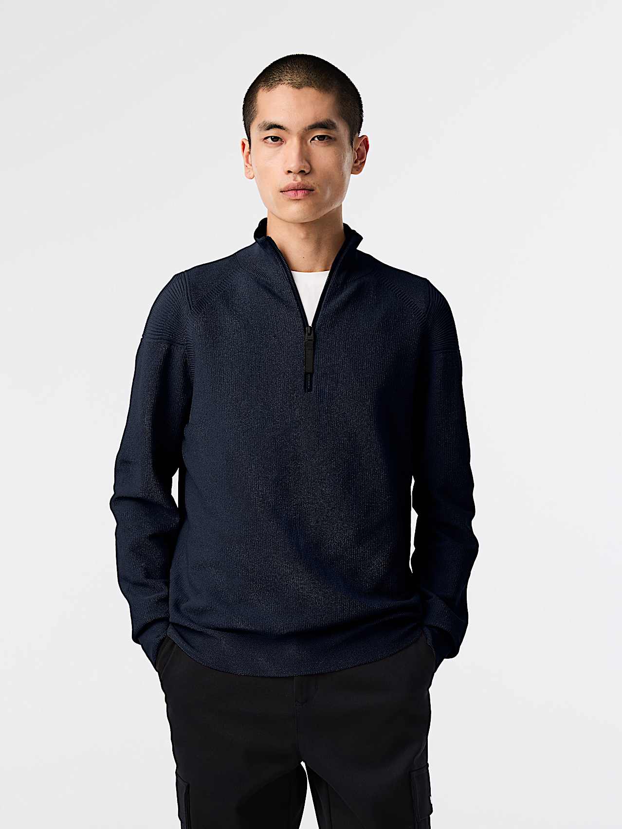 AlphaTauri | FROST V1.Y9.02 | Maglione in maglia 3D con mezza cerniera senza cuciture in Dark Navy for Uomo