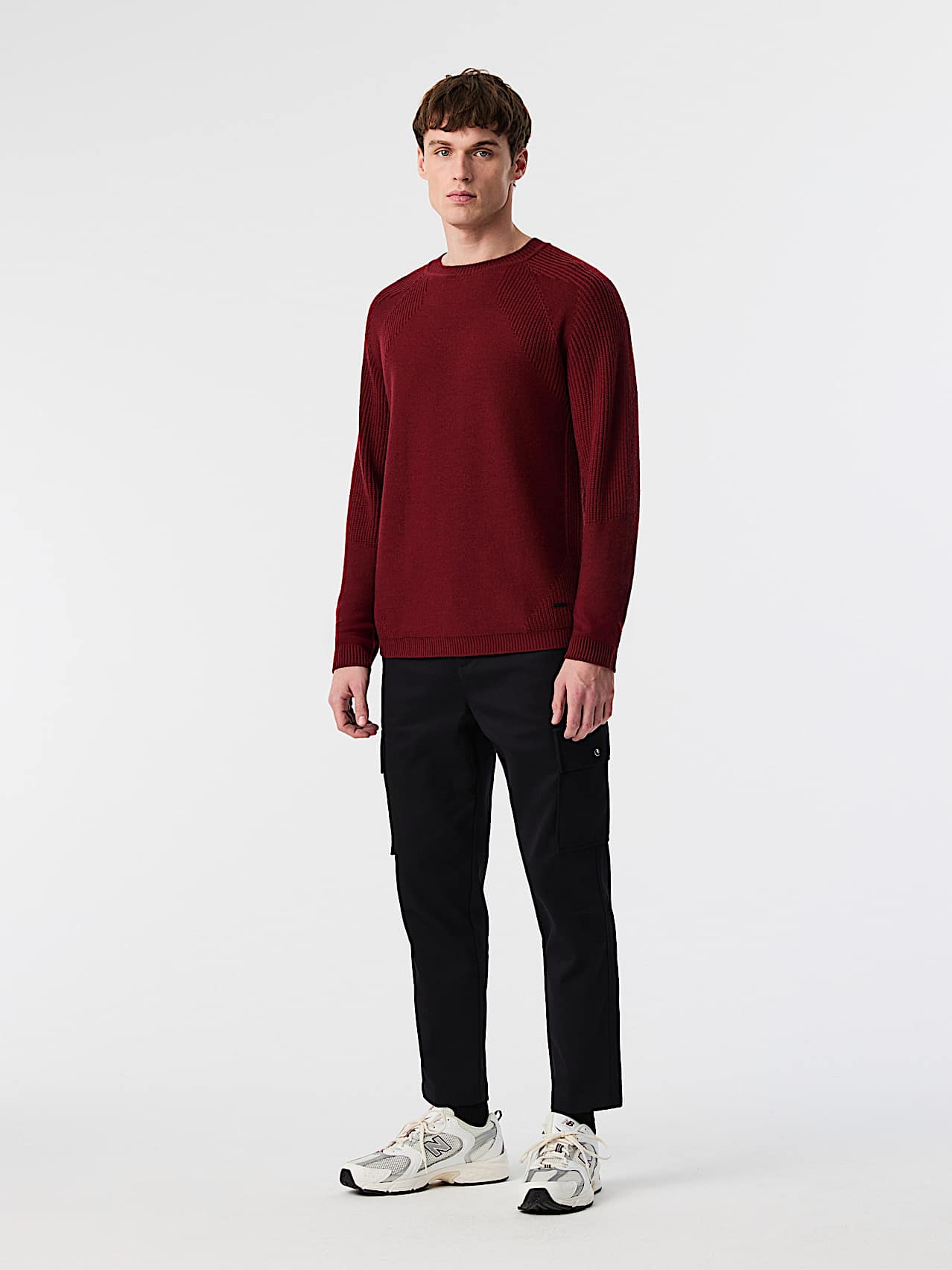 AlphaTauri | FLEUR V1.Y9.02 | Jersey de cuello redondo de punto 3D sin costuras in Dark Berry for Hombre