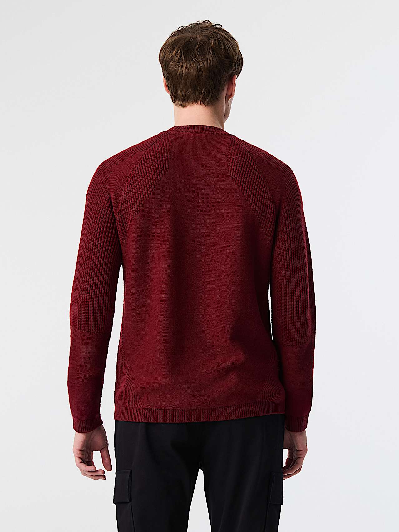 AlphaTauri | FLEUR V1.Y9.02 | Jersey de cuello redondo de punto 3D sin costuras in Dark Berry for Hombre