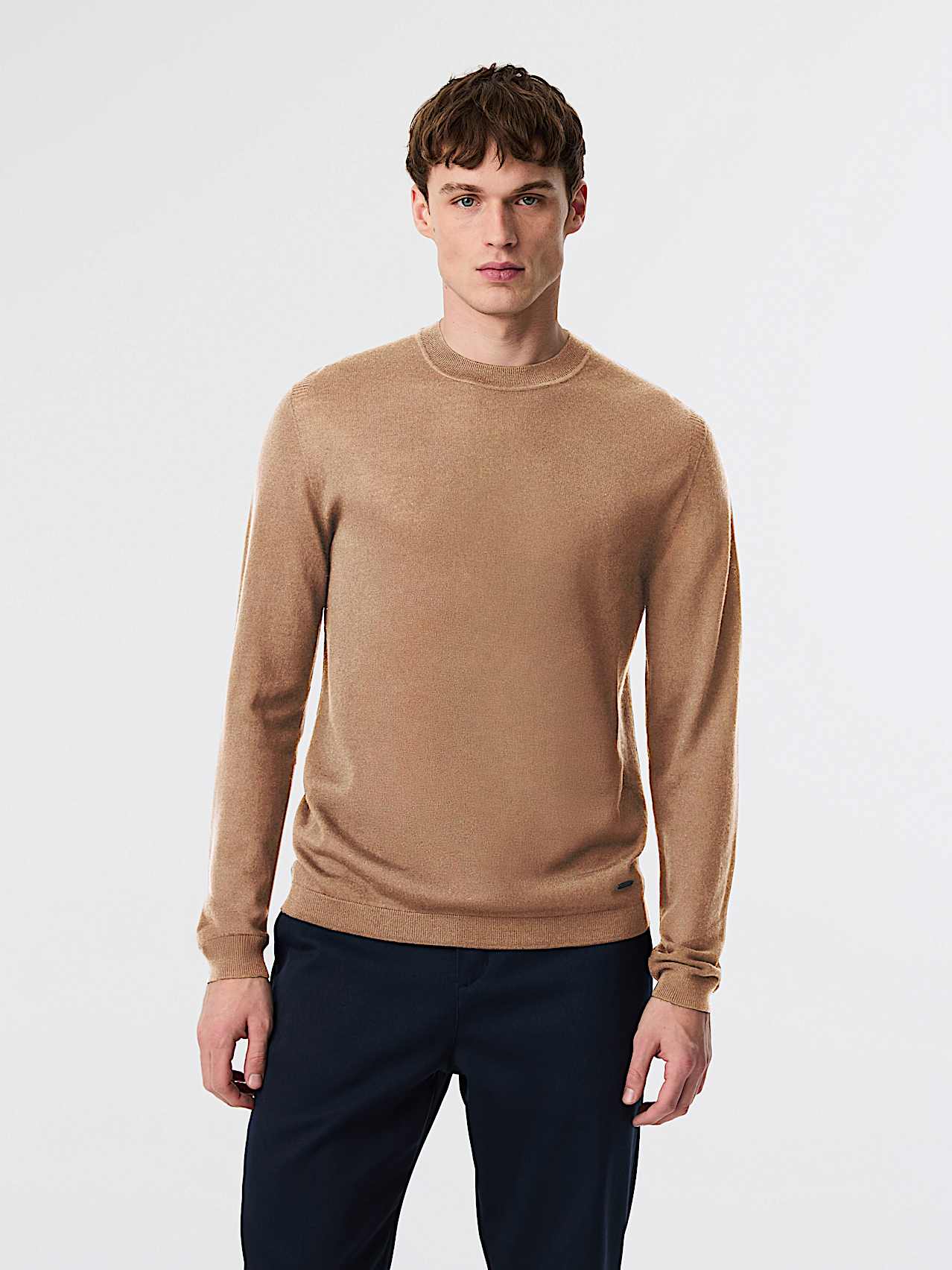 AlphaTauri | FOTON V1.Y9.02 | Jersey de lana de cuello redondo de punto 3D sin costuras in Camel for Hombre