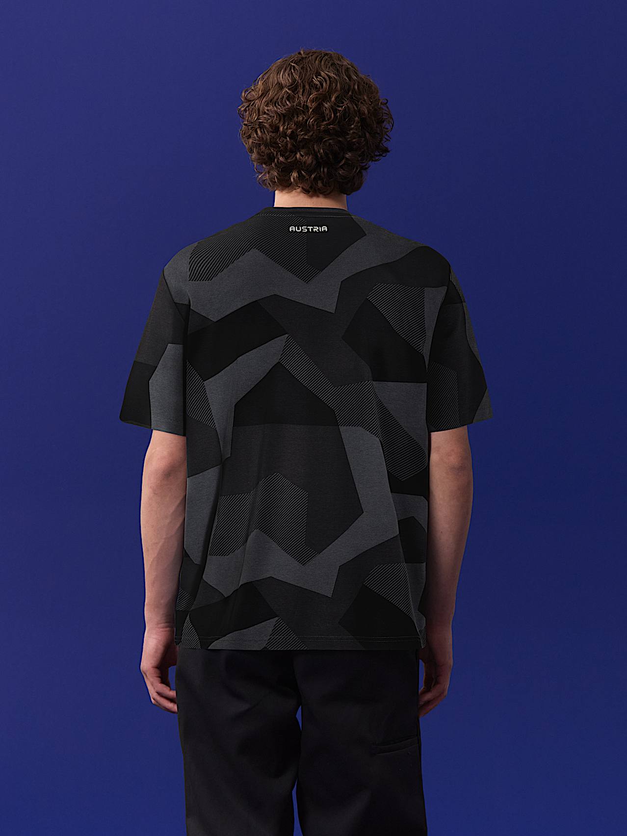 AlphaTauri | T-shirt avec imprimé intégral | Collection Olympic Team Austria in Black for Homme