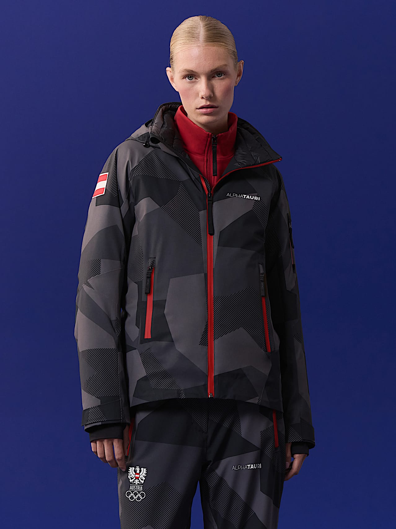 AlphaTauri | Veste de ski pour femme | Collection Olympic Team Austria in Black for Femme