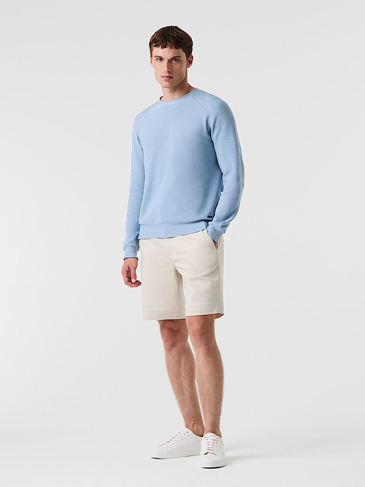 AlphaTauri | FOSOP V4.Y8.02 | Seamless 3D Performance Knit Crewneck Sweater in Fog Blue for Men