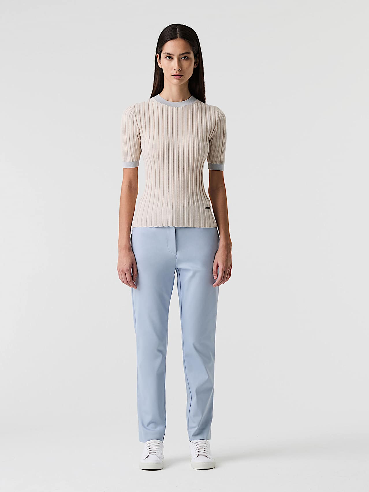 AlphaTauri | FONELE V1.Y9.01 | T-shirt en maille 3D de cachemire et Coolmax® sans couture in Stone for Femme