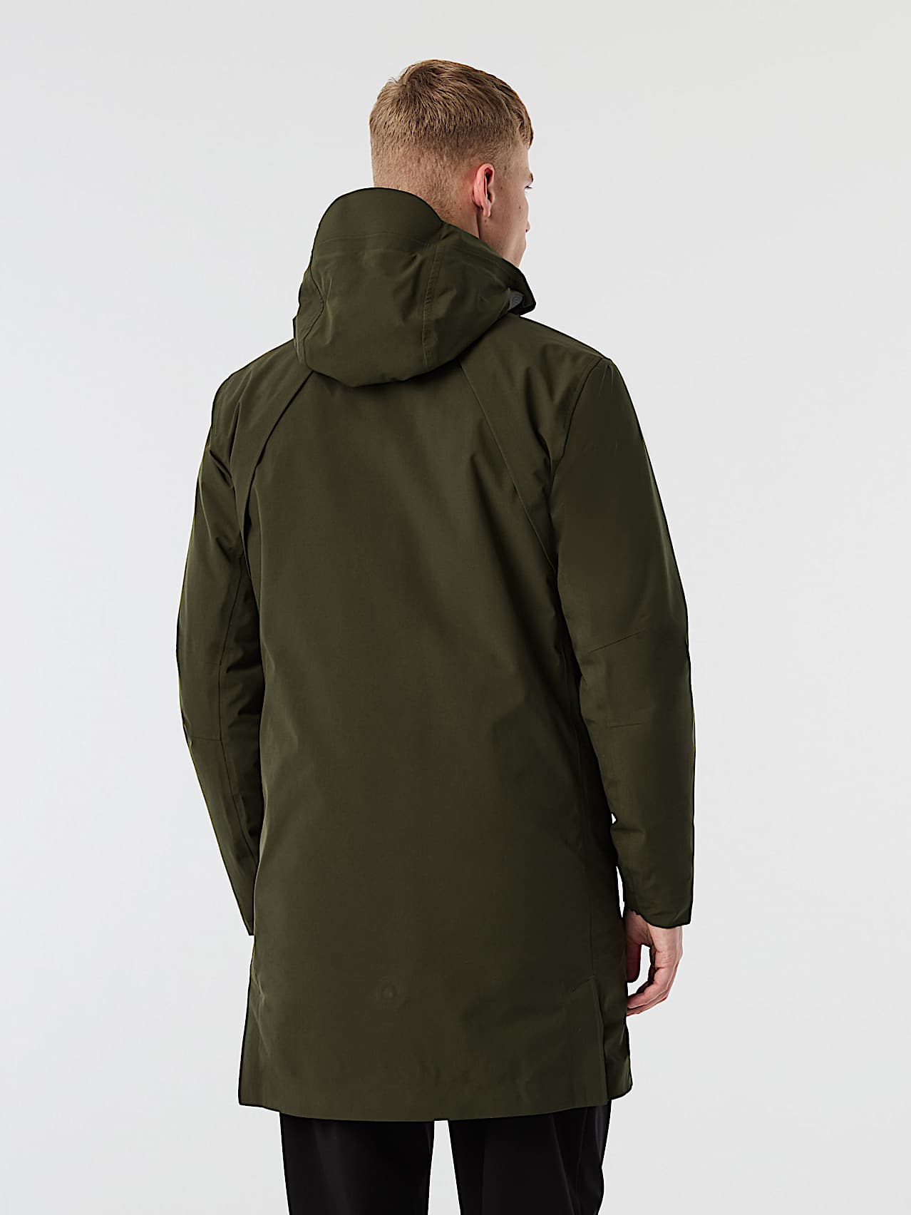 AlphaTauri | KOOV V10.Y7.02 | Icónica parka de Taurobran® impermeable y plegable in Verde Oscuro for Hombre