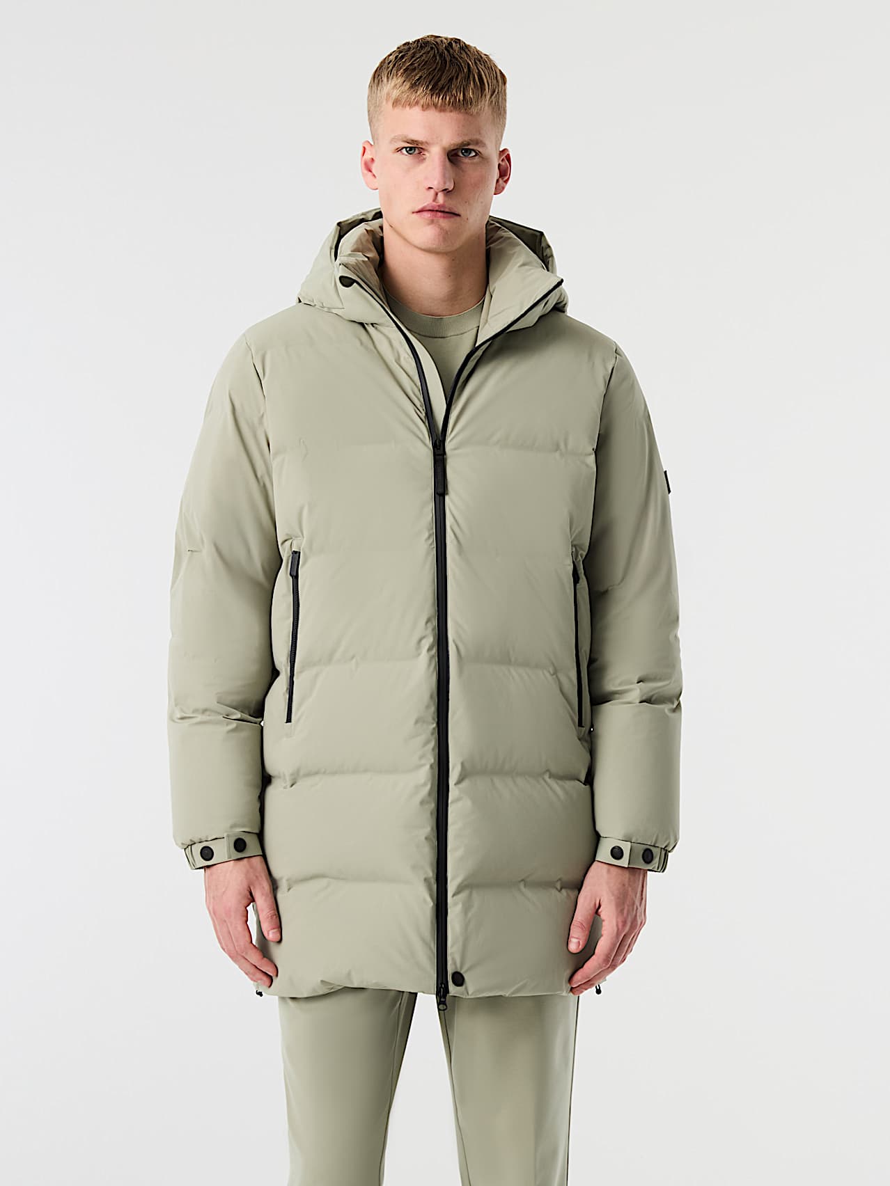 AlphaTauri | ONCY V1.Y10.02 | Padded Down Puffer Coat in Dark Sage for Uomo