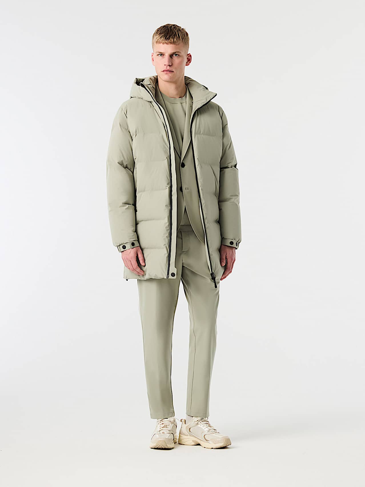 AlphaTauri | ONCY V1.Y10.02 | Padded Down Puffer Coat in Dark Sage for Uomo