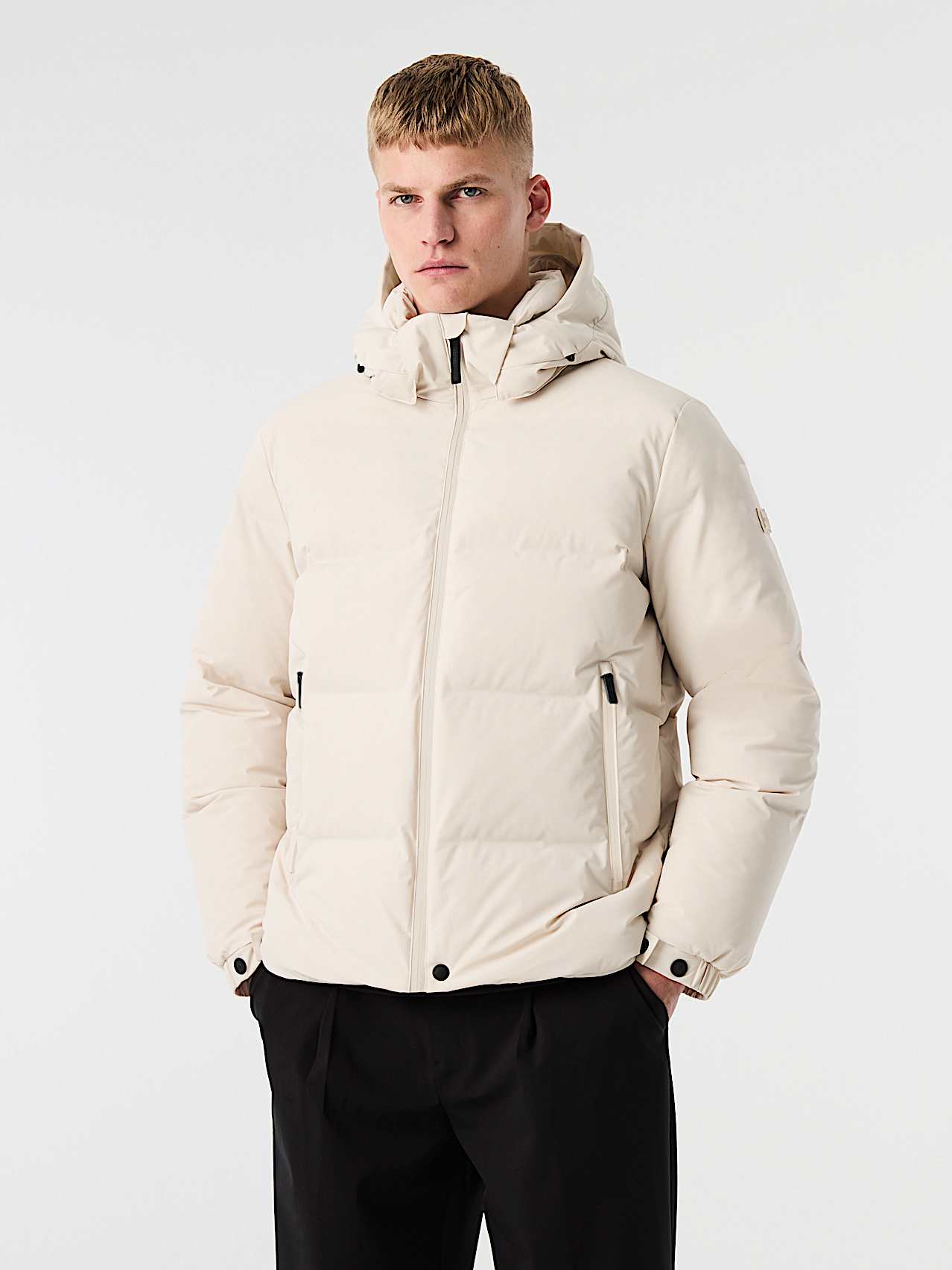 AlphaTauri | ODORU V4.Y10.02 | Padded Down Puffer Jacket in Stone for Uomo