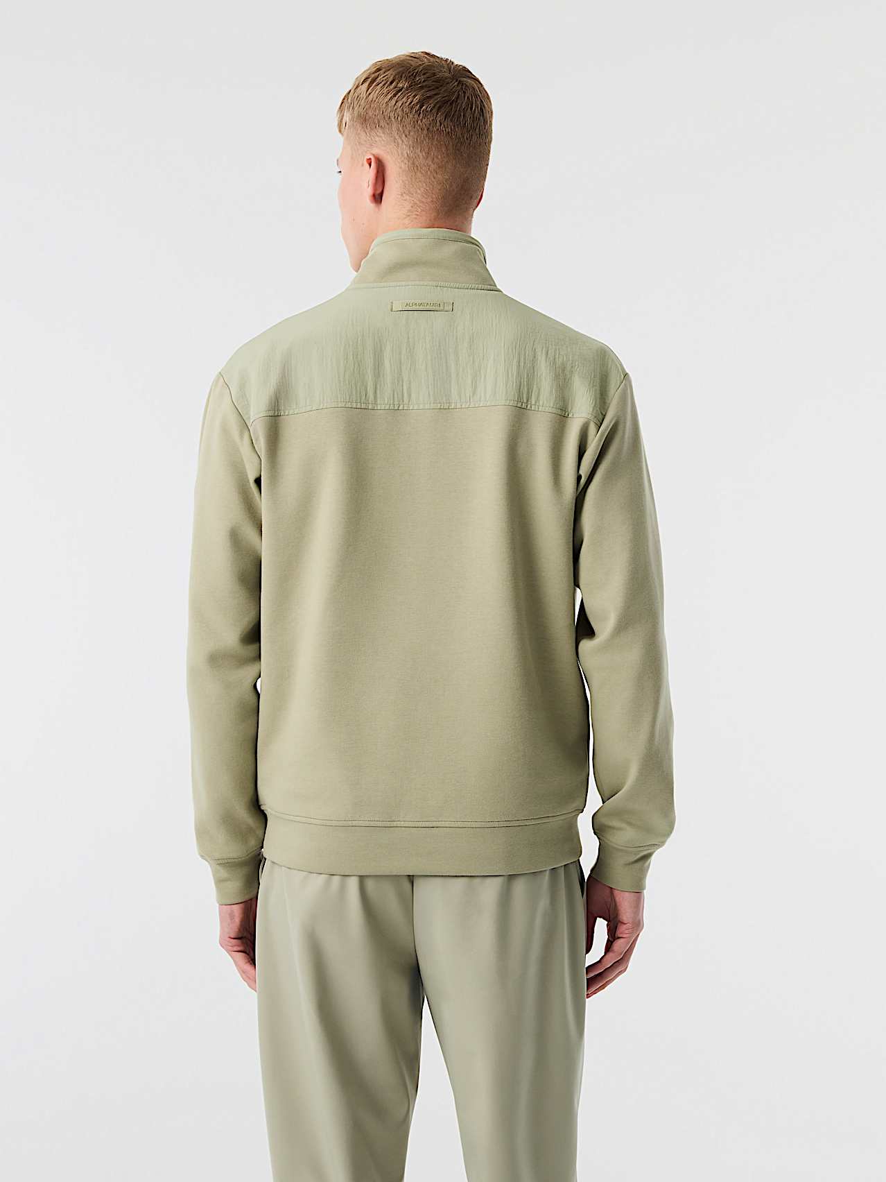 AlphaTauri | SYLVES V1.Y10.02 | Sweat-shirt hybride demi-zippé in Dark Sage for Homme