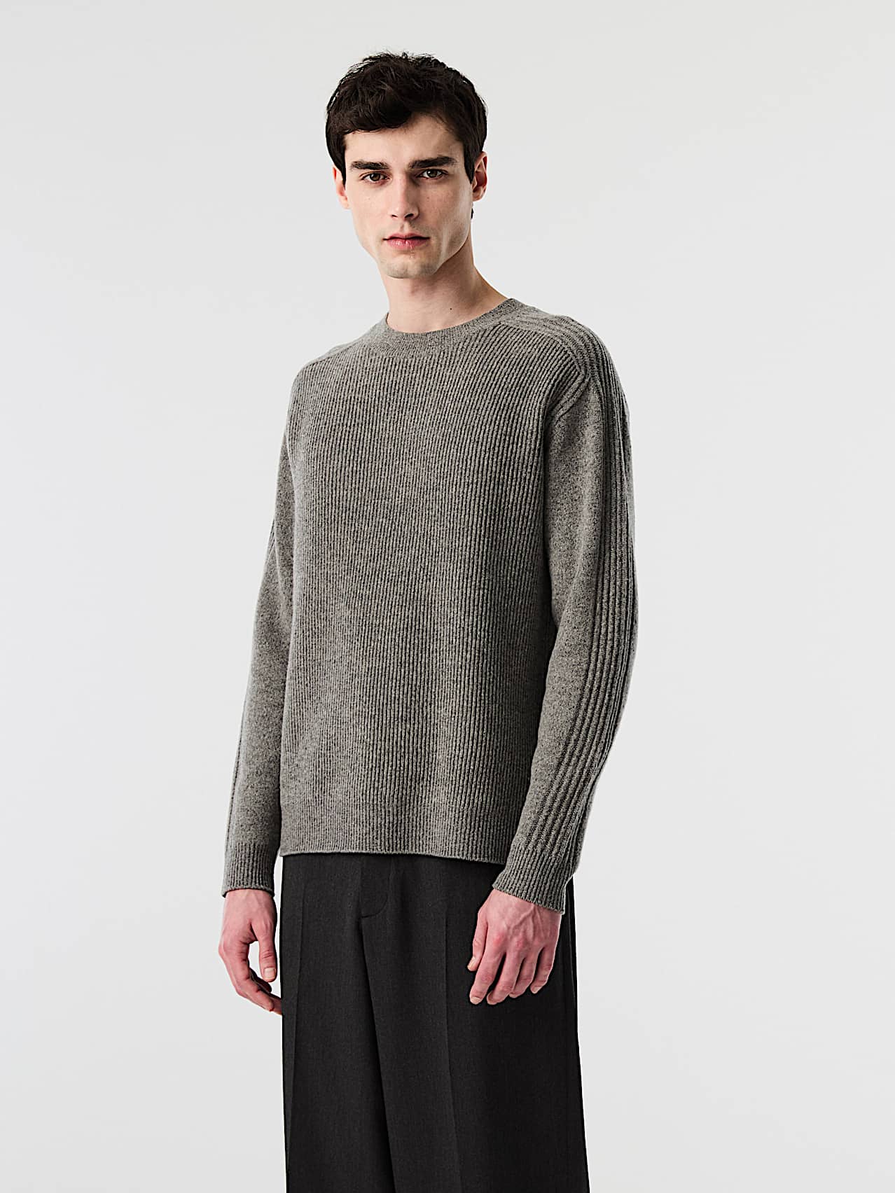 AlphaTauri | FREIMS V1.Y10.02 | 3D Knit Sweater made from 100% Wool in Dark Grey Melange für Herren