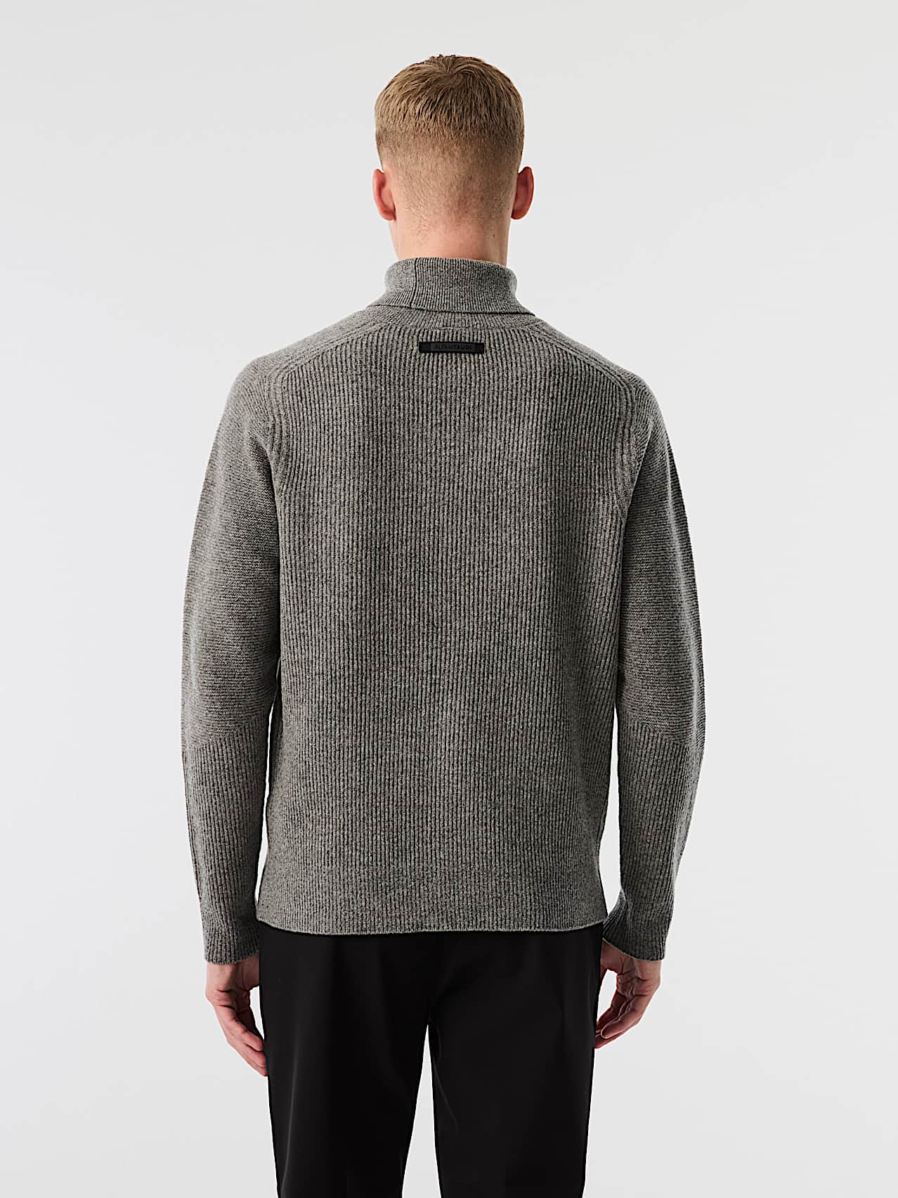 AlphaTauri | FANNES V1.Y10.02 | 3D Knit Wool Turtleneck Sweater in Dark Grey Melange for Men