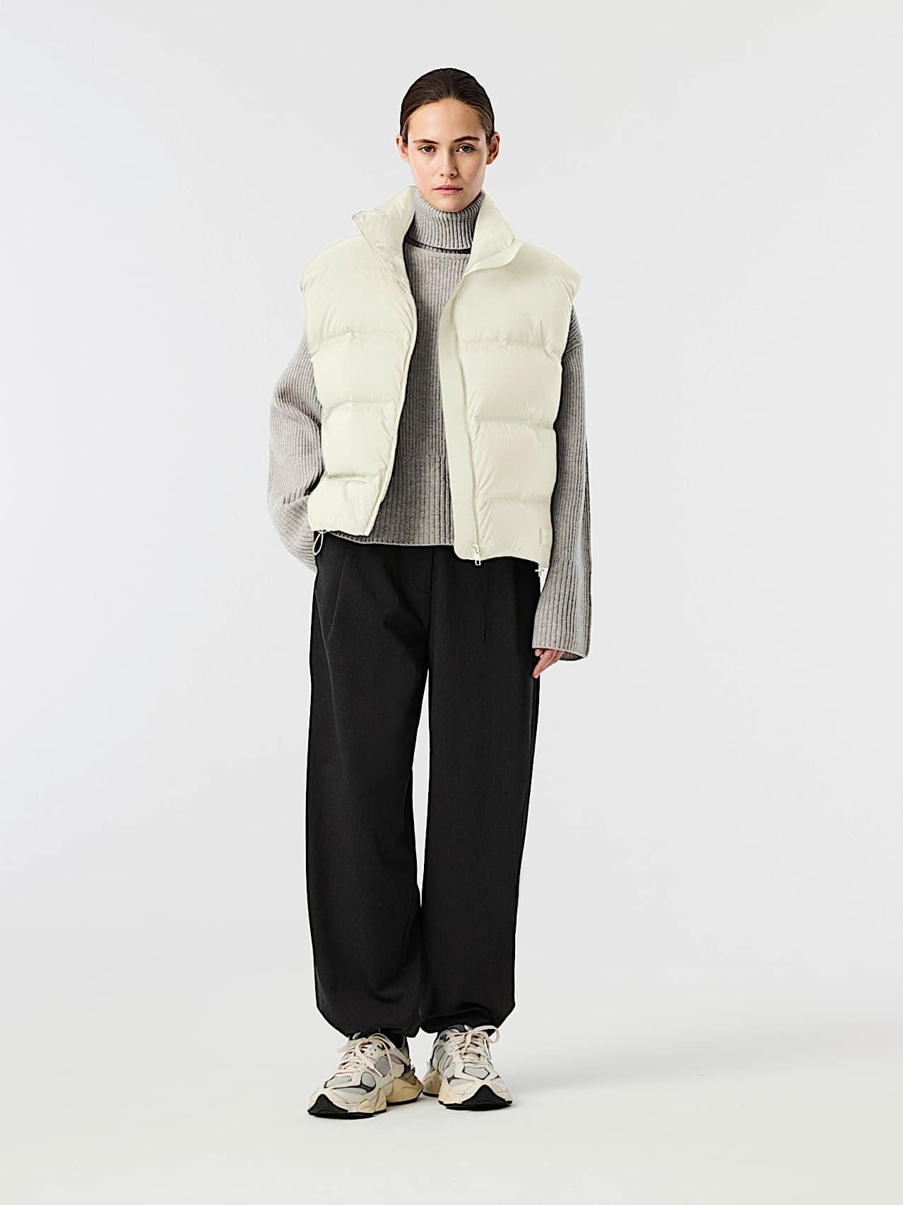 AlphaTauri | OAVENNA V1.Y10.02 | Ultra-light Down Vest in Stone for Women