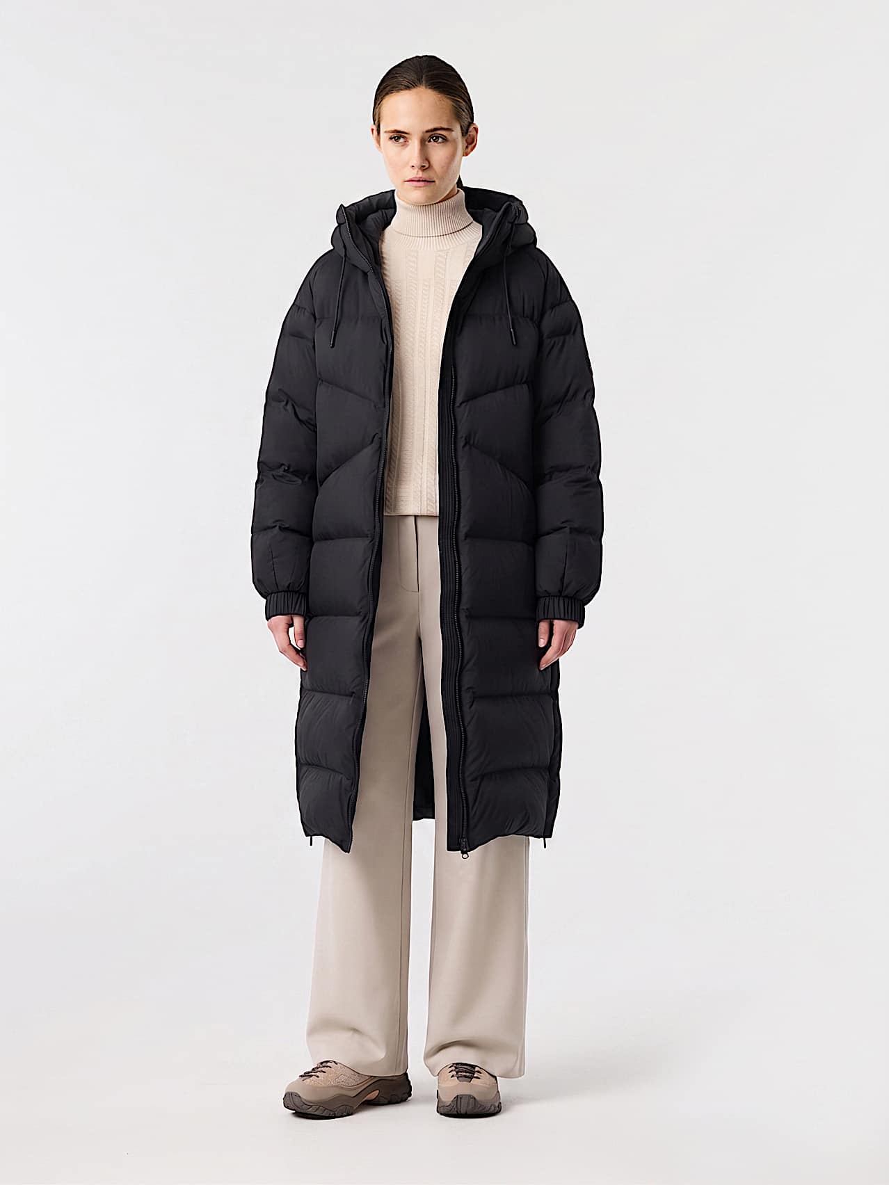 AlphaTauri | OMINI V1.Y10.02 | Water-repellent Ultra-light Padded Coat in Black for Donna