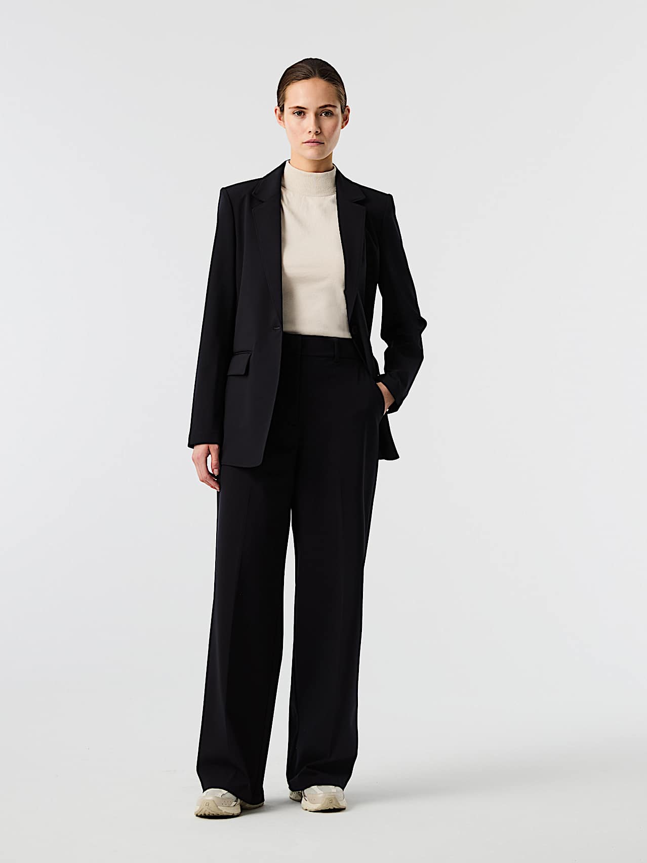 AlphaTauri | OARMA V1.Y10.02 | Blazer Elegant Stretch in Dark Navy for Femme