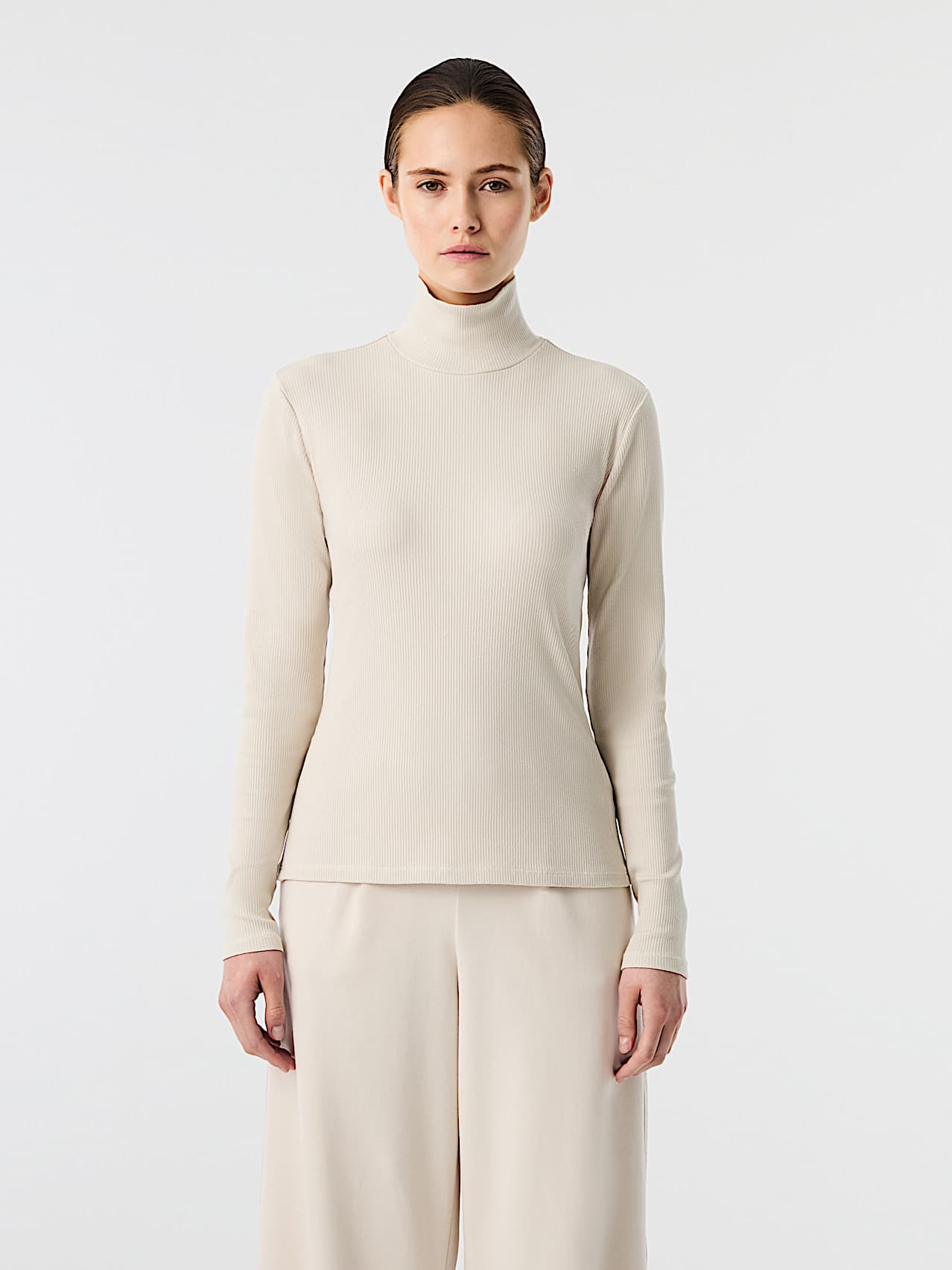 AlphaTauri | JARRA V1.Y10.02 | Ribbed Turtleneck Longsleeve in Stone for Women