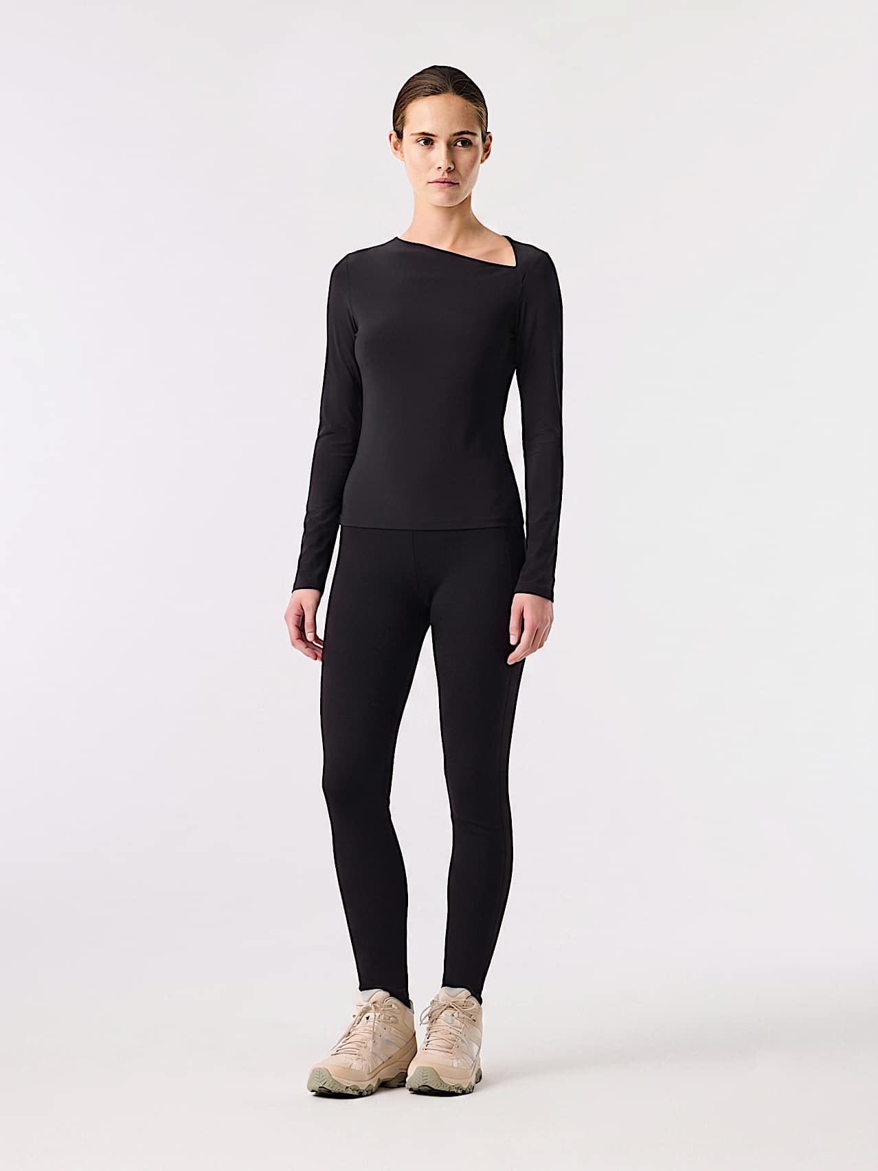 AlphaTauri | JESARO V1.Y10.02 | Power Stretch Jersey Longsleeve with Cut-Out Detail in Black for Donna