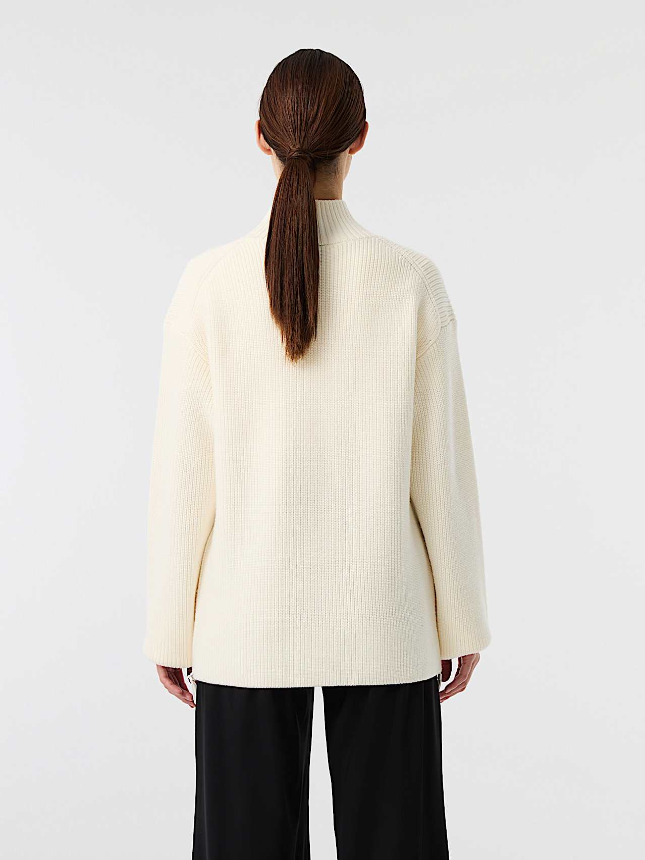 AlphaTauri | FISA V1.Y10.02 | Knit Swater with Zip Details made from 100% Wool in Weiß für Damen