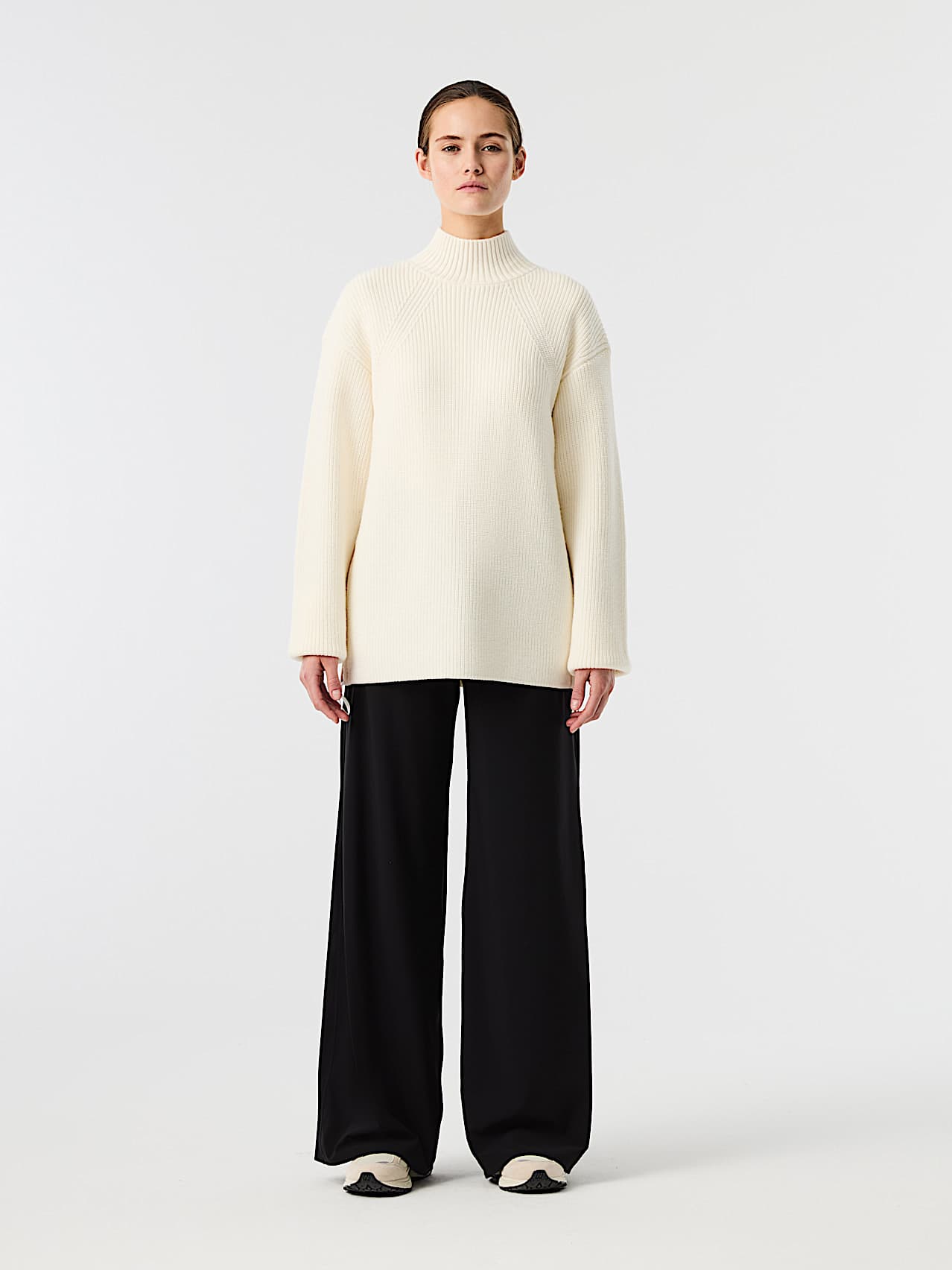 AlphaTauri | FISA V1.Y10.02 | Knit Swater with Zip Details made from 100% Wool in Weiß für Damen
