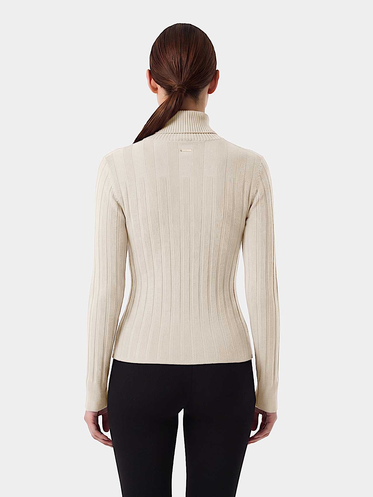 AlphaTauri | FEAPEL V1.Y10.02 | Pull en maille 3D à col roulé in Stone for Femme