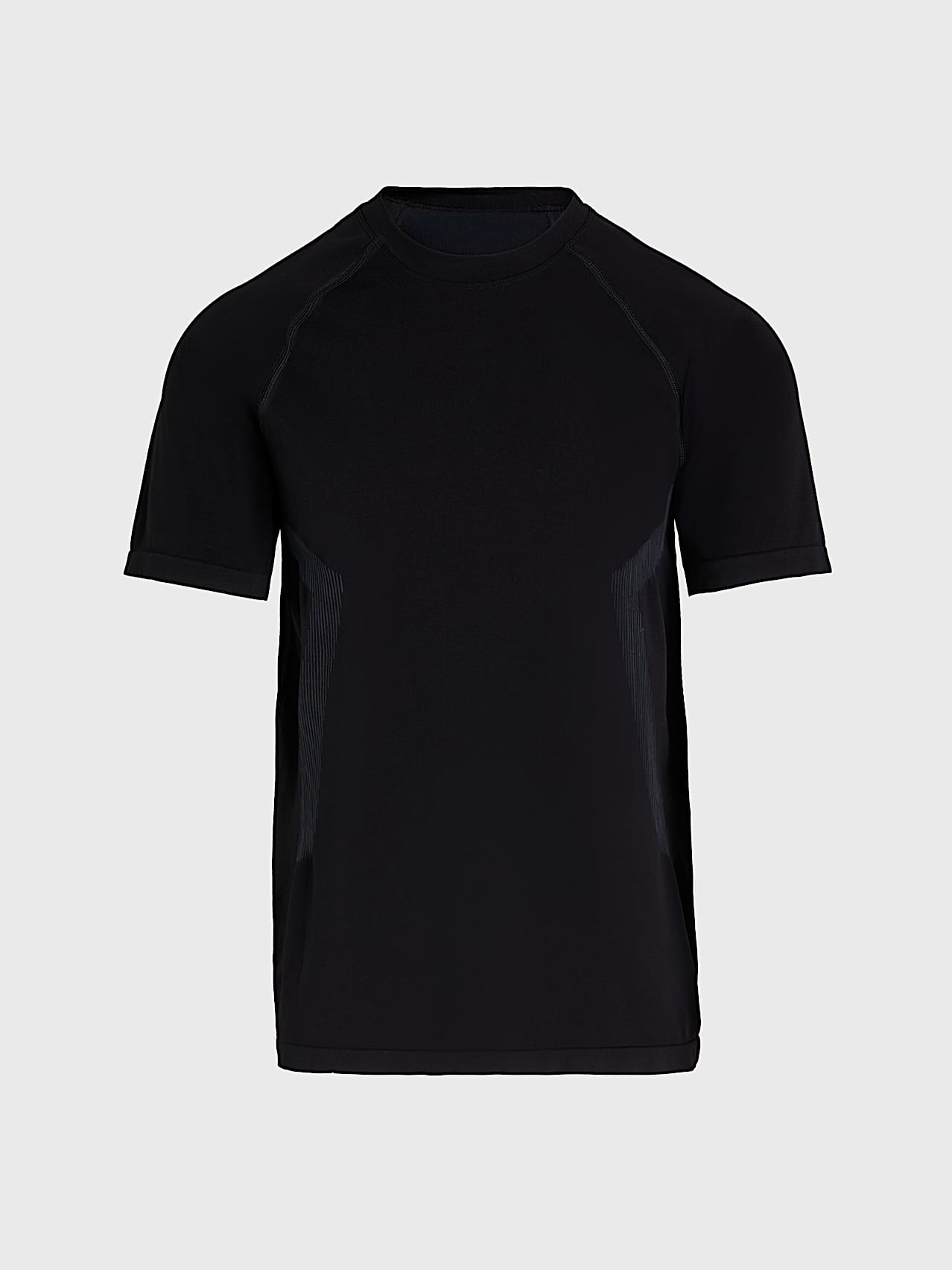 AlphaTauri | T-shirt de fitness en maille 3D sans coutures pour homme  | Premium Active in Black for Homme