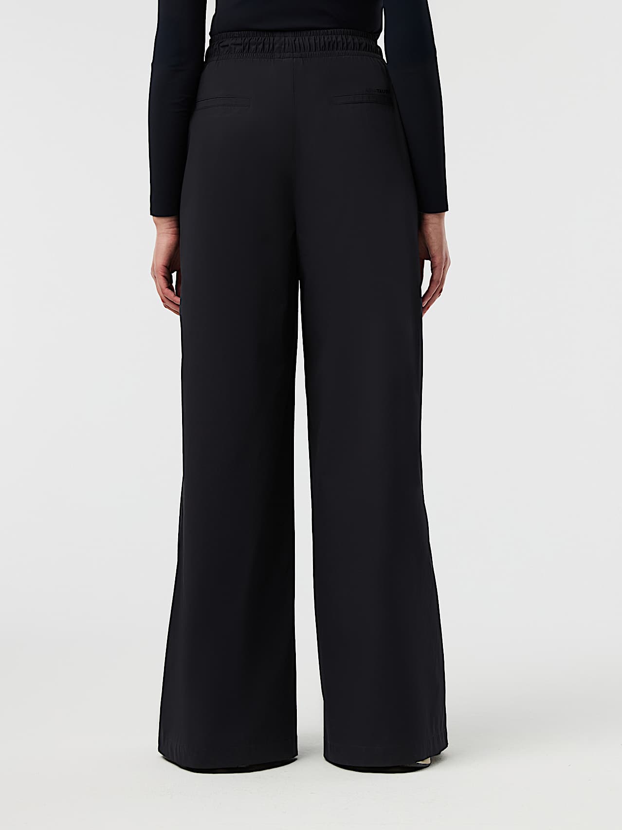 AlphaTauri | PINTA V1.Y10.01 | Performance Stretch Pantaloni a gamba larga in Dark Navy for Donna