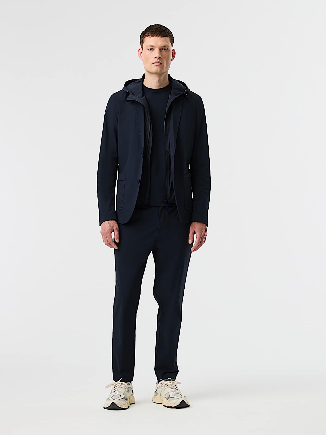 AlphaTauri | OBOSS V8.Y10.01 | Blazer de viaje elástico de alto rendimiento con capa interior extraíble in Dark Navy for Hombre