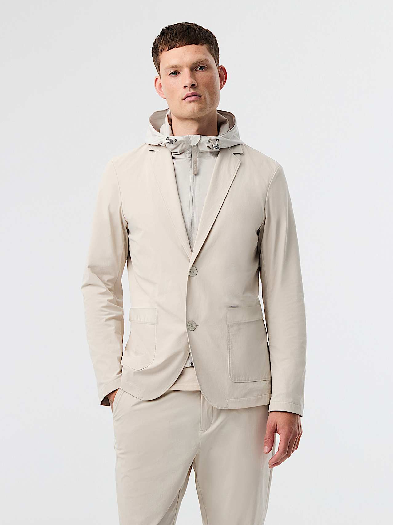 AlphaTauri | OBOSS V8.Y10.01 | Reisefreundlicher Blazer aus Performance Stretch mit herausnehmbarem Einsatz in Stone für Herren