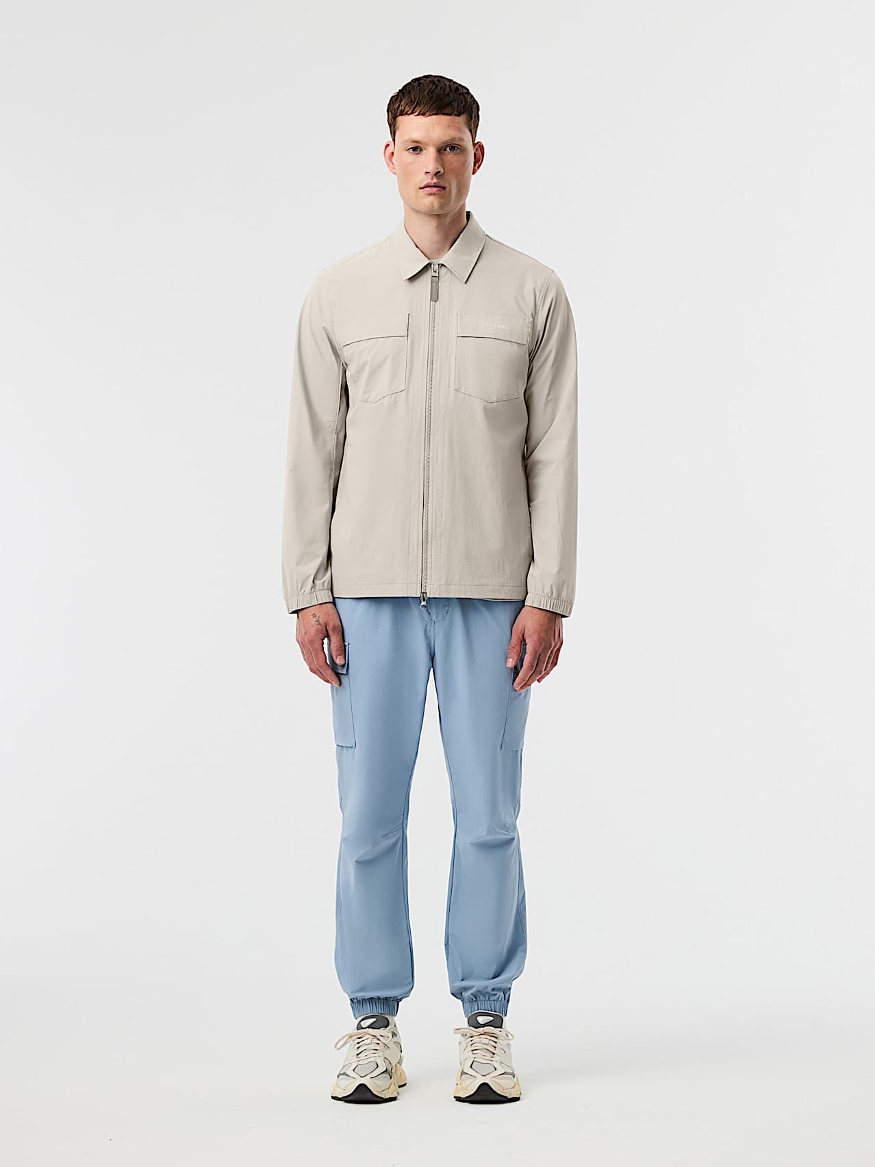 AlphaTauri | WEXAL V1.Y10.01 | Surchemise Performance Stretch in Stone for Homme